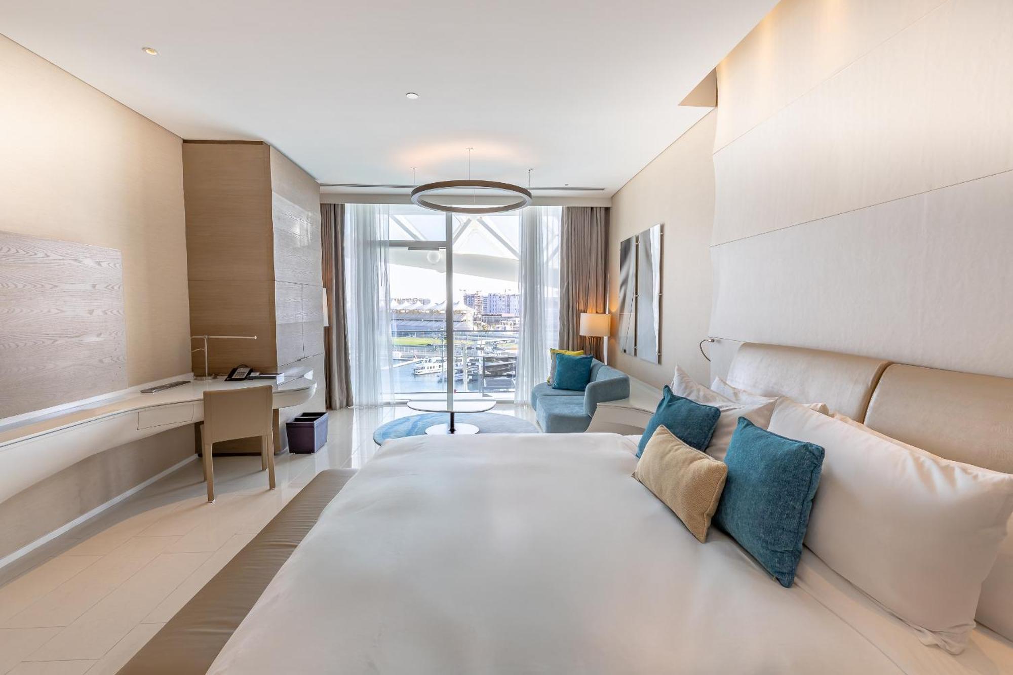Superior Guest room 1 King Balcony Complimentary Yas Beach Access