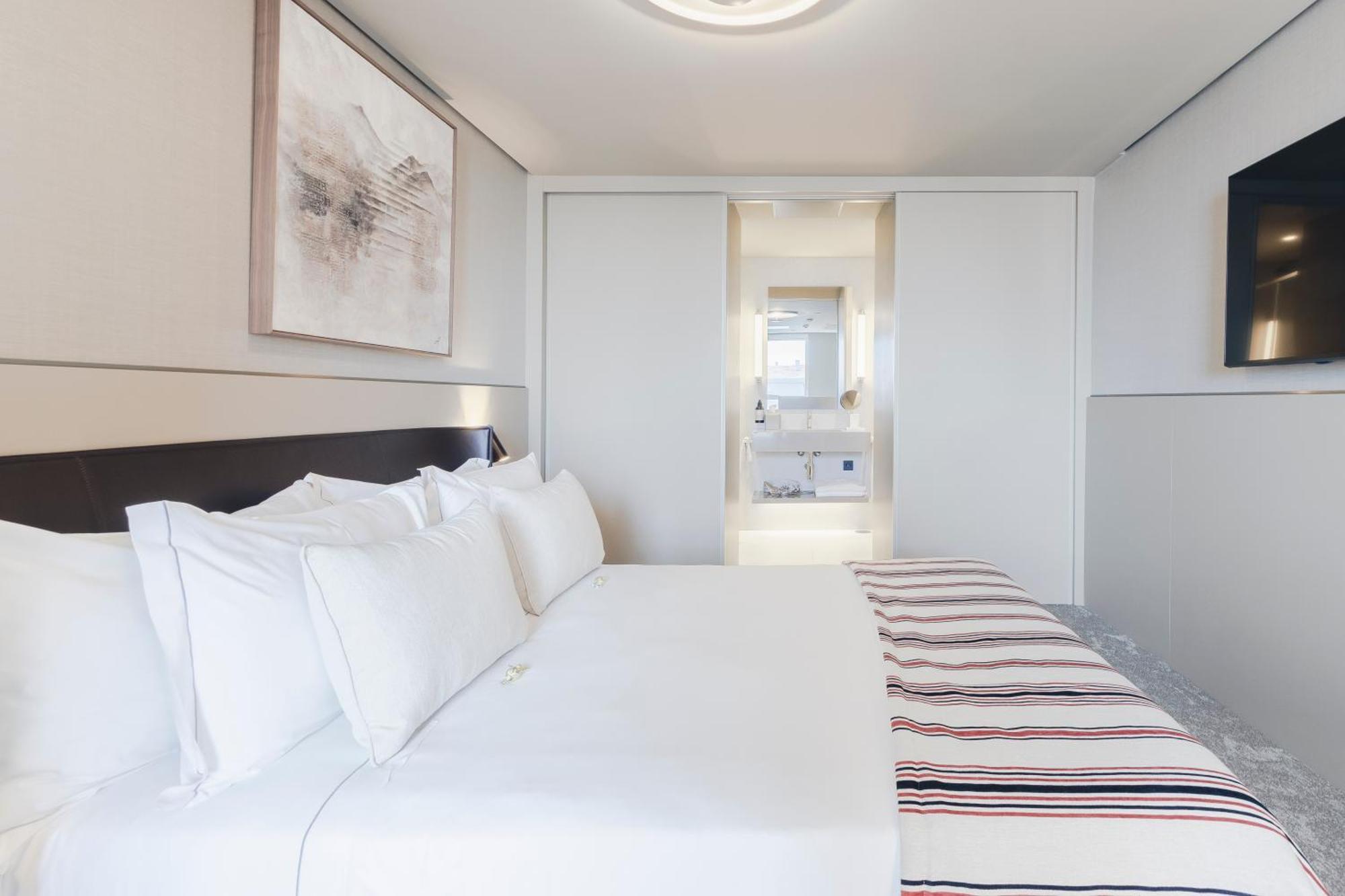 Duplex Suite Kitchenette