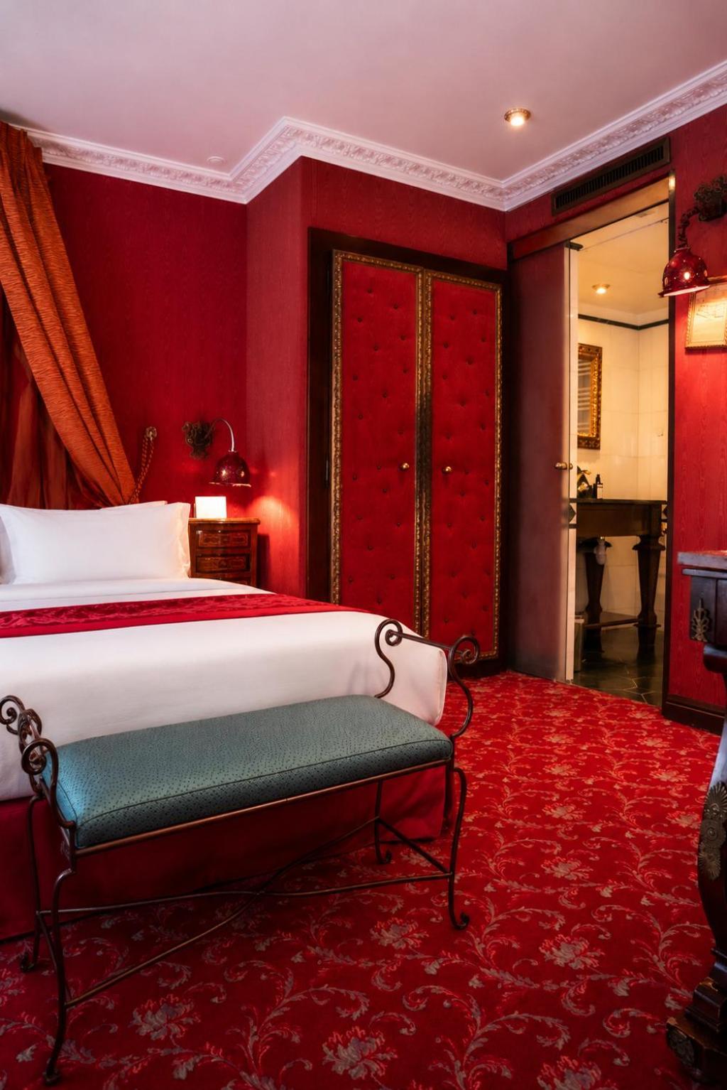 Classic Double Room
