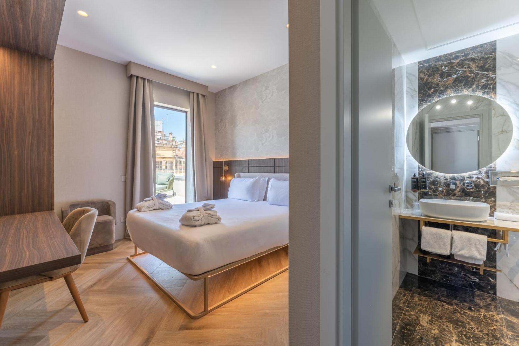 Superior King Room