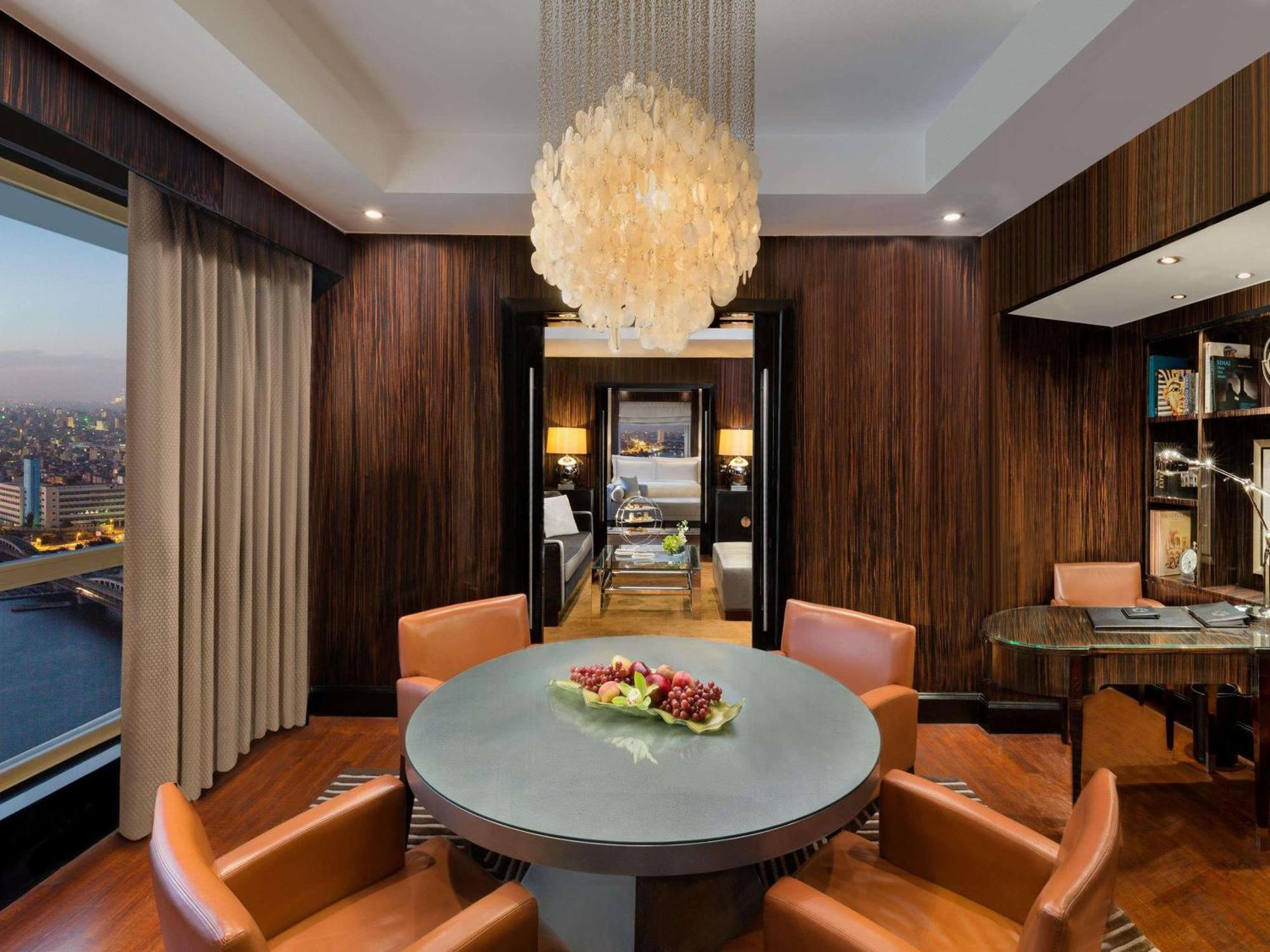 Fairmont Gold Suite with Nile View- Lounge access