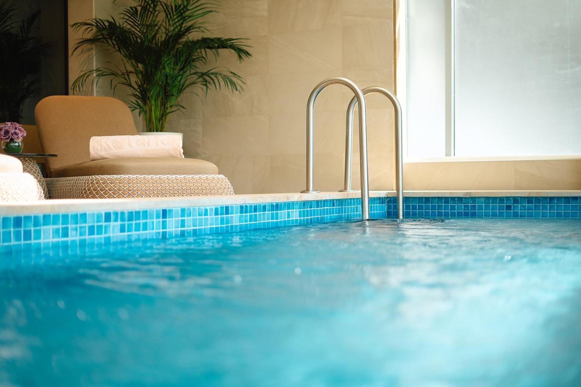 Skyline One Bedroom Apart W or Private Pool Floating F&B Valid Until September 30th 2026