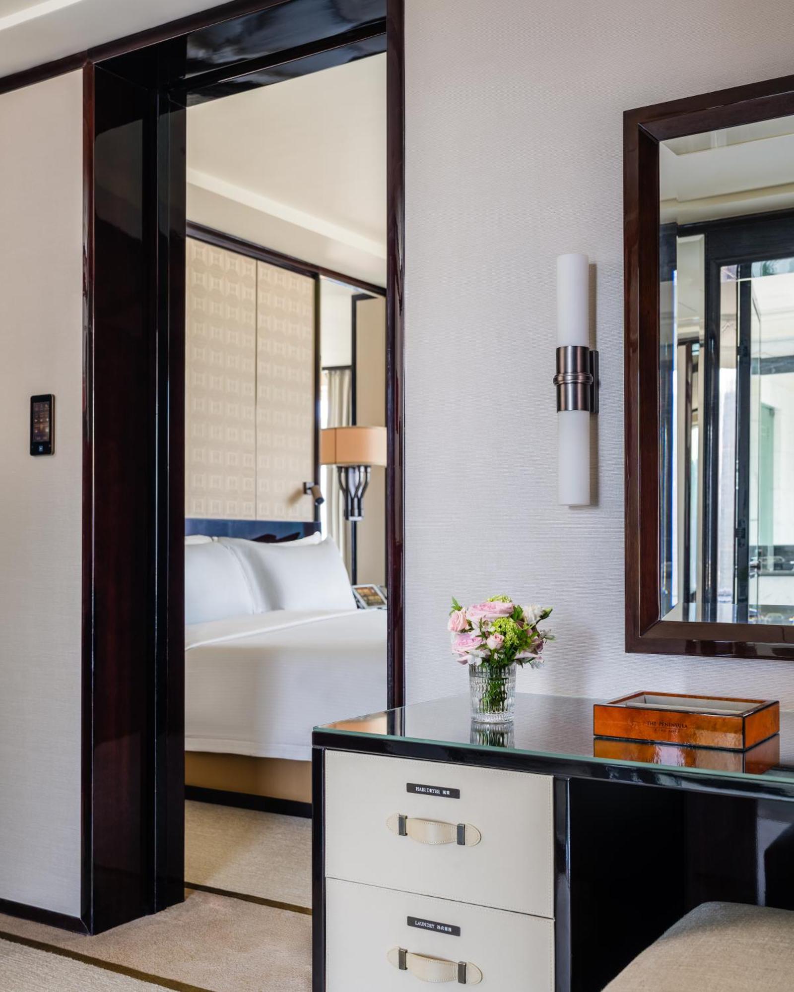 Deluxe Harbour View Suite
