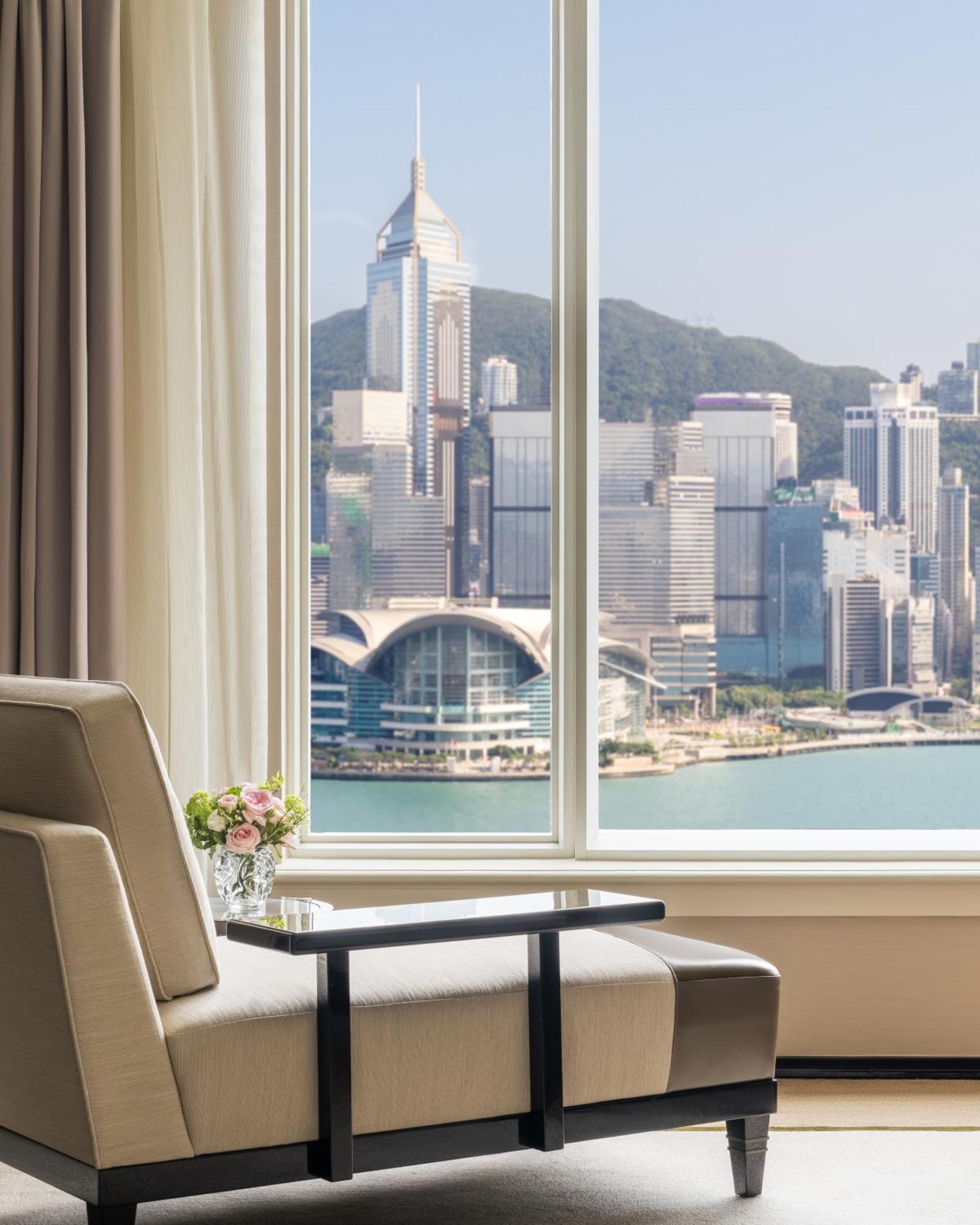 Superior Harbour View Suite