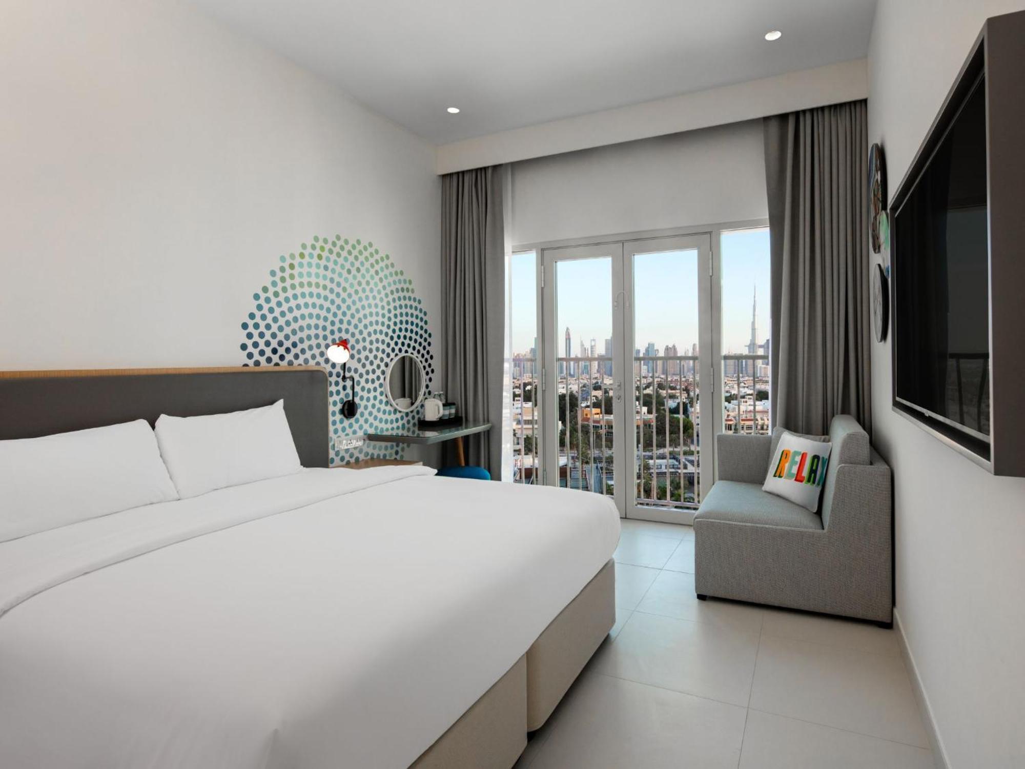 Rover Room 36-Hour Staycation 0900 AM Early Check 0900 PM Late Checkout