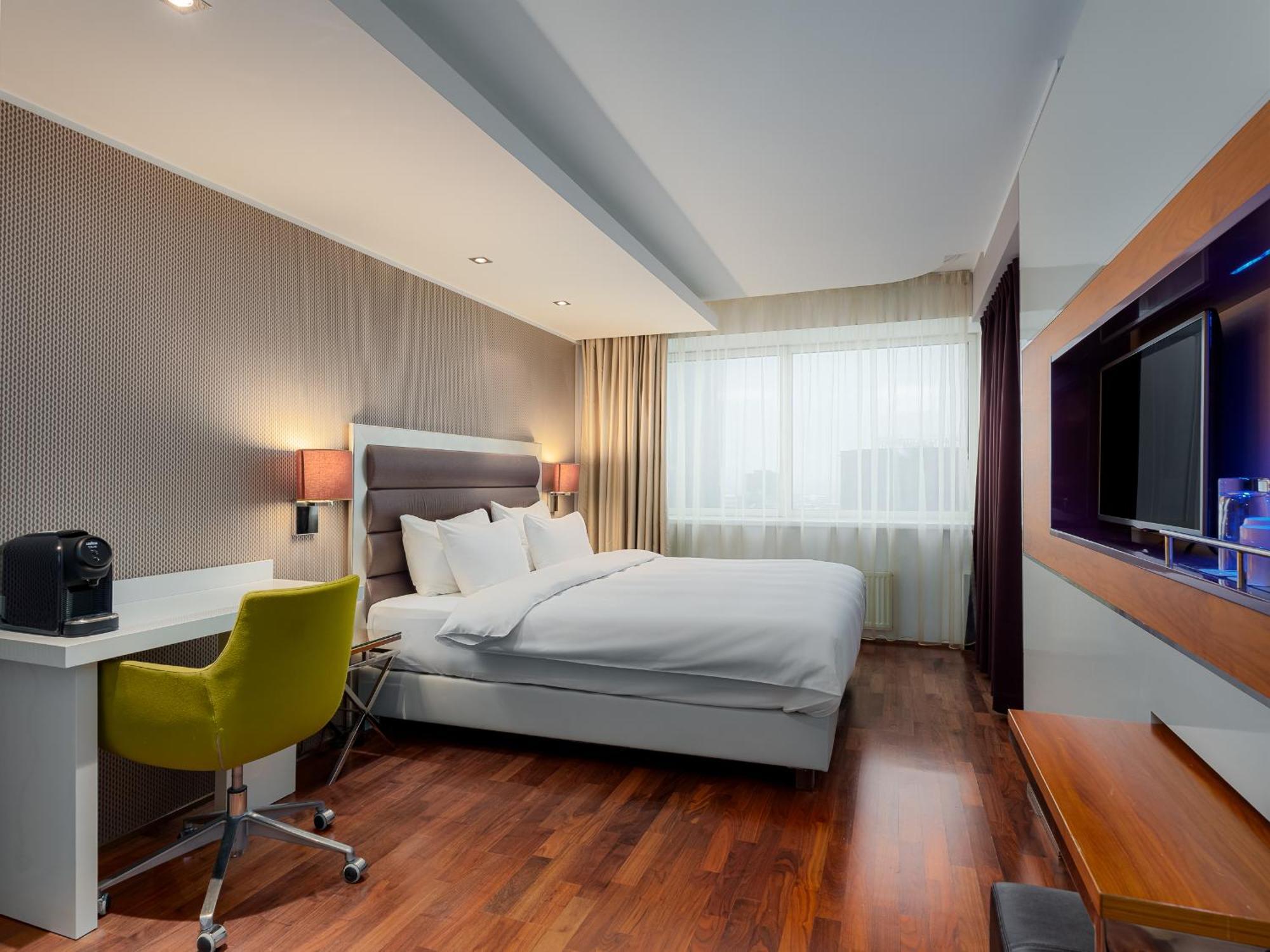 Superior Room Old Town View