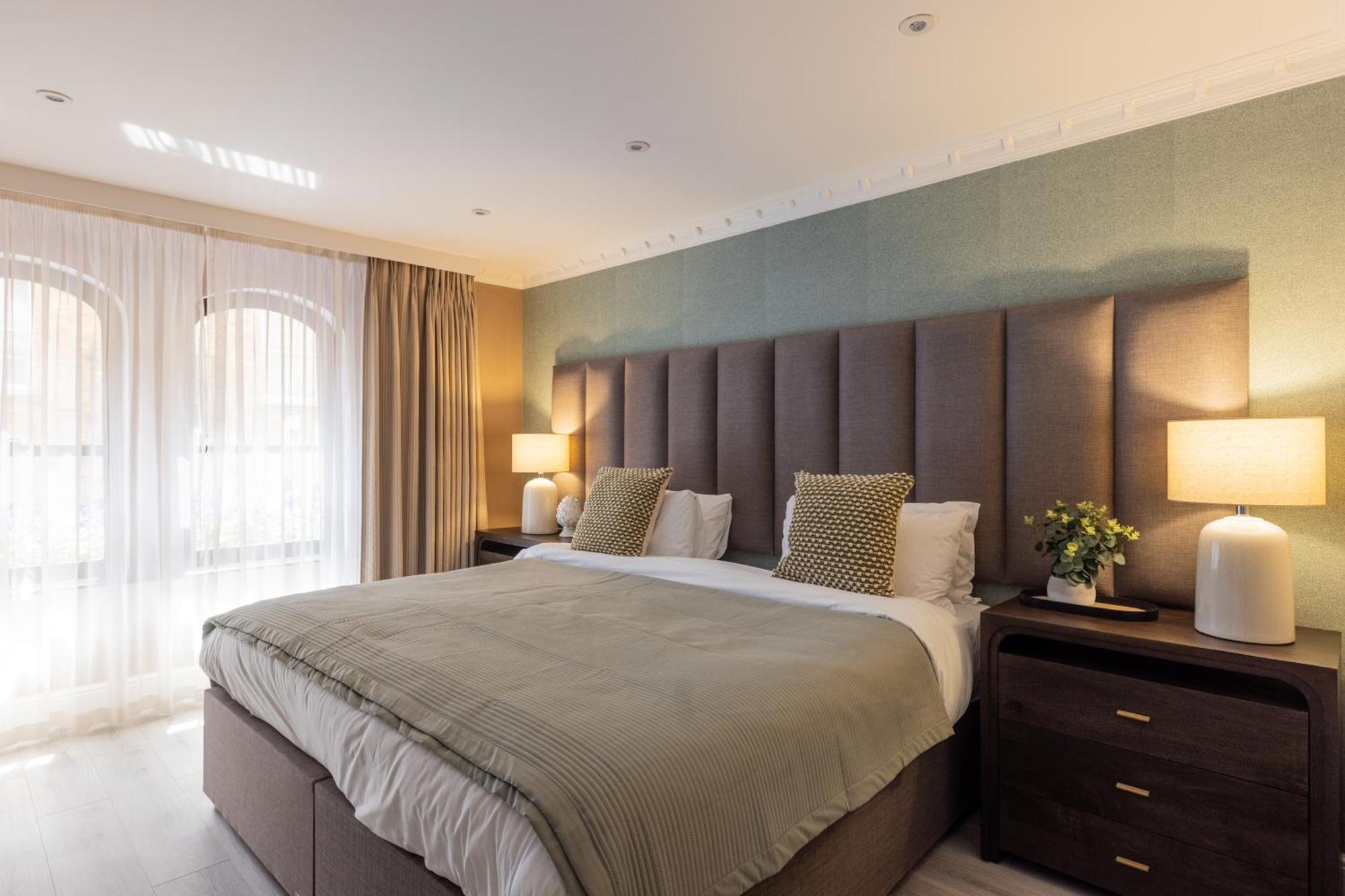 Luxury One-Bedroom Apartment