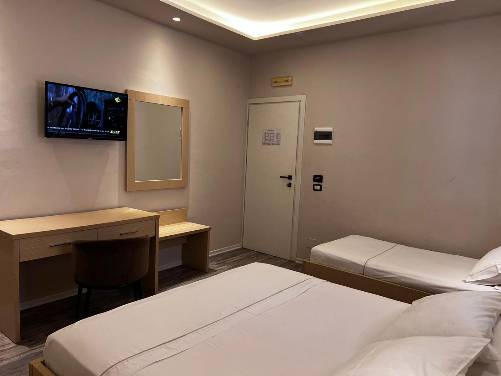 Deluxe Triple Room