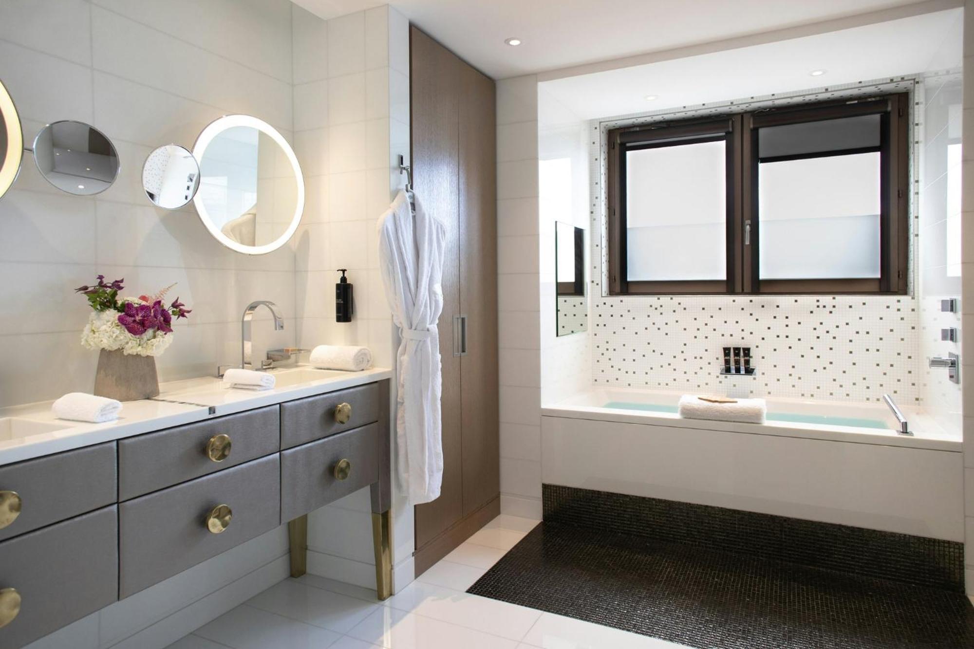 – Suite over 2 plan