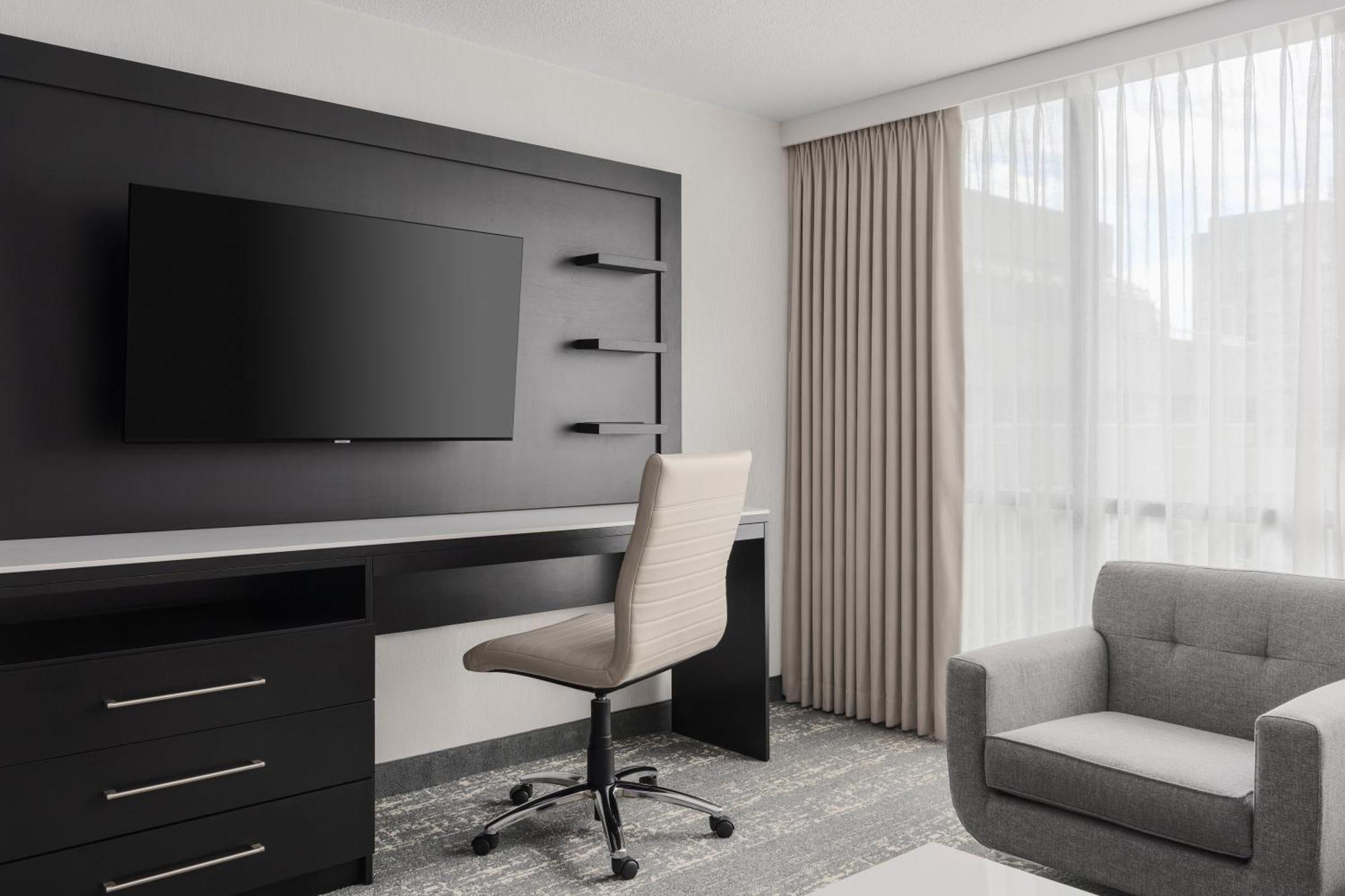 One-Bedroom Suite