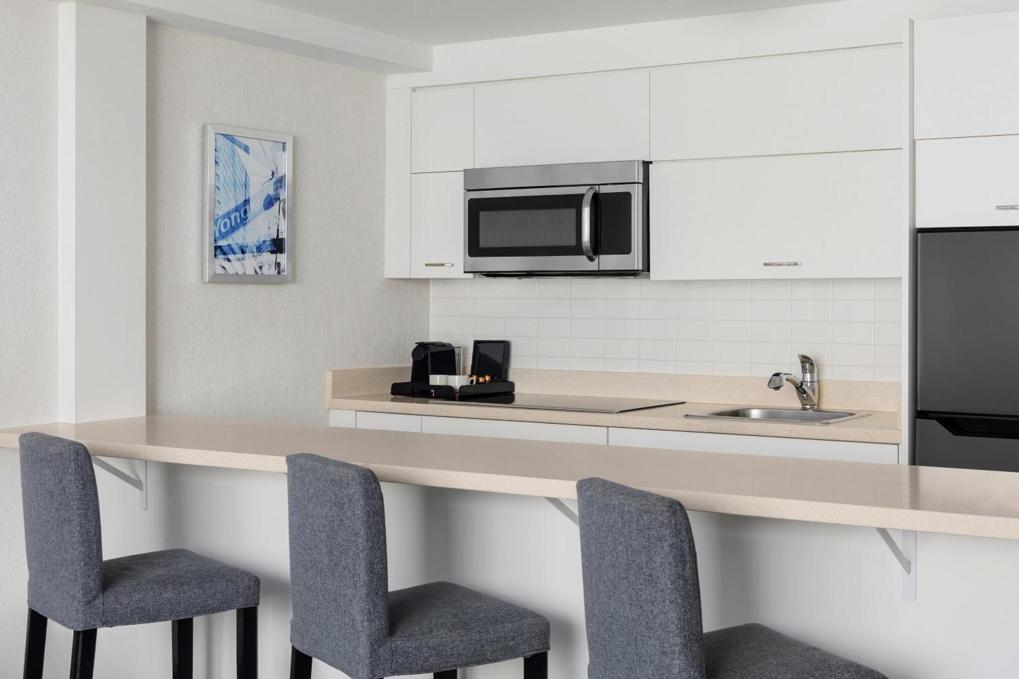One-Bedroom Suite
