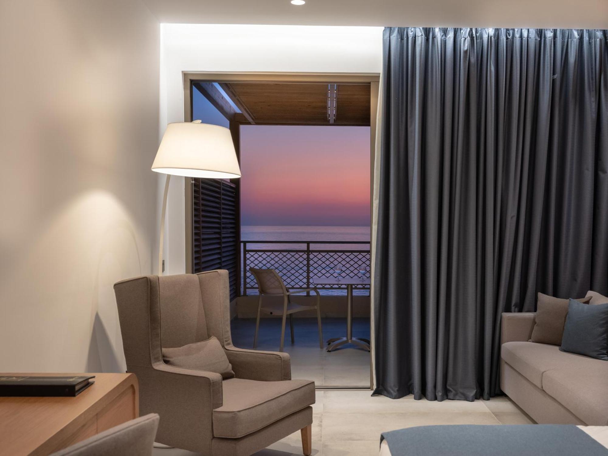 Signature Bungalow Sea Front
