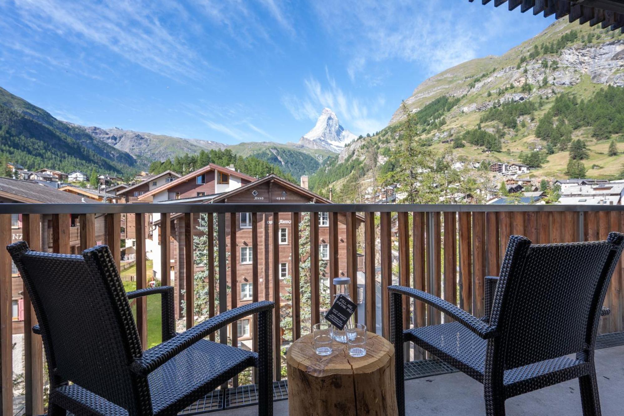 Dubbelrum Deluxe med utsikt över Matterhorn