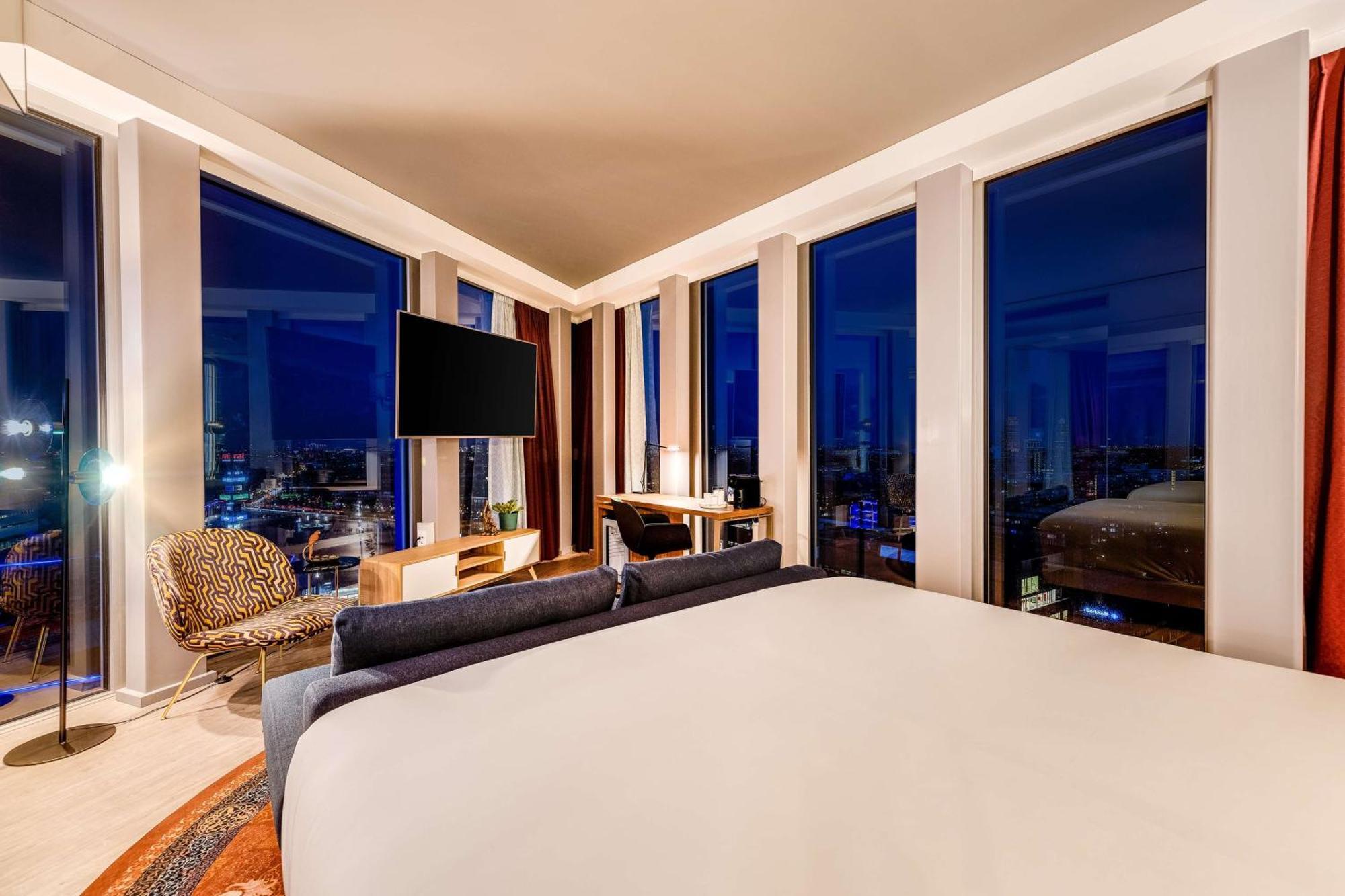 nhow Premium Corner Room View