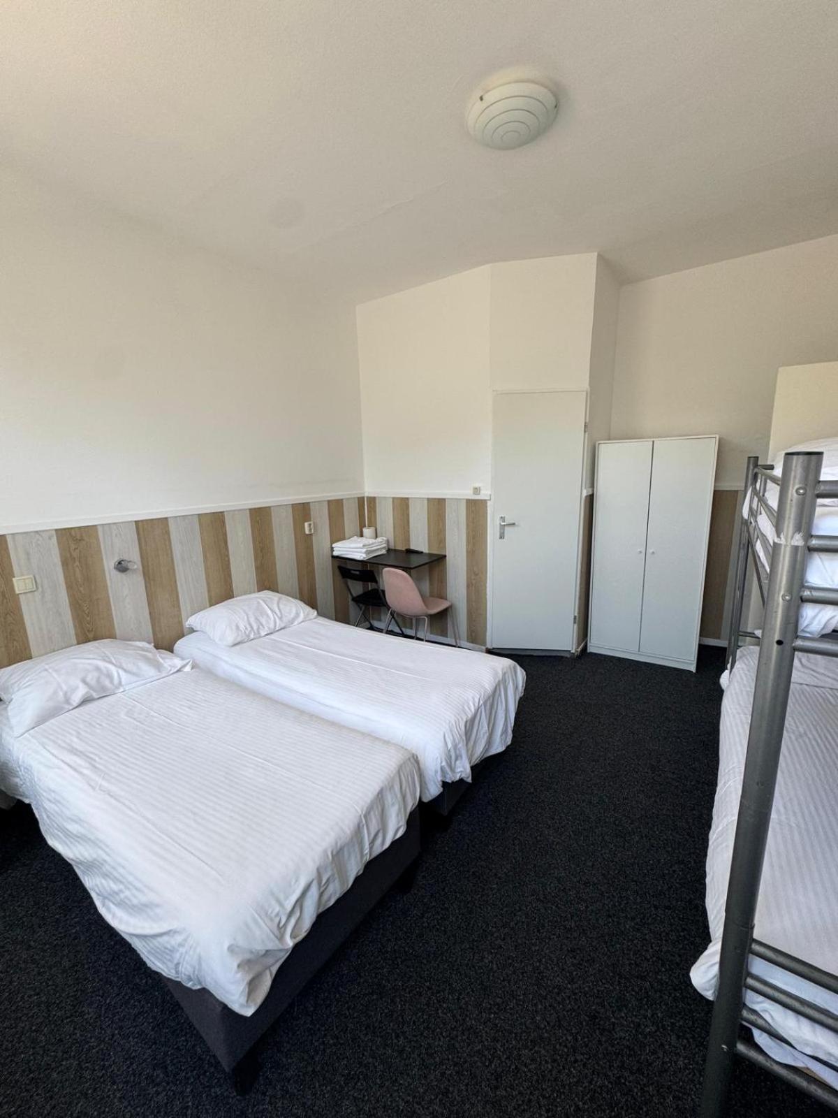 Quadruple Room Private Bathroom
