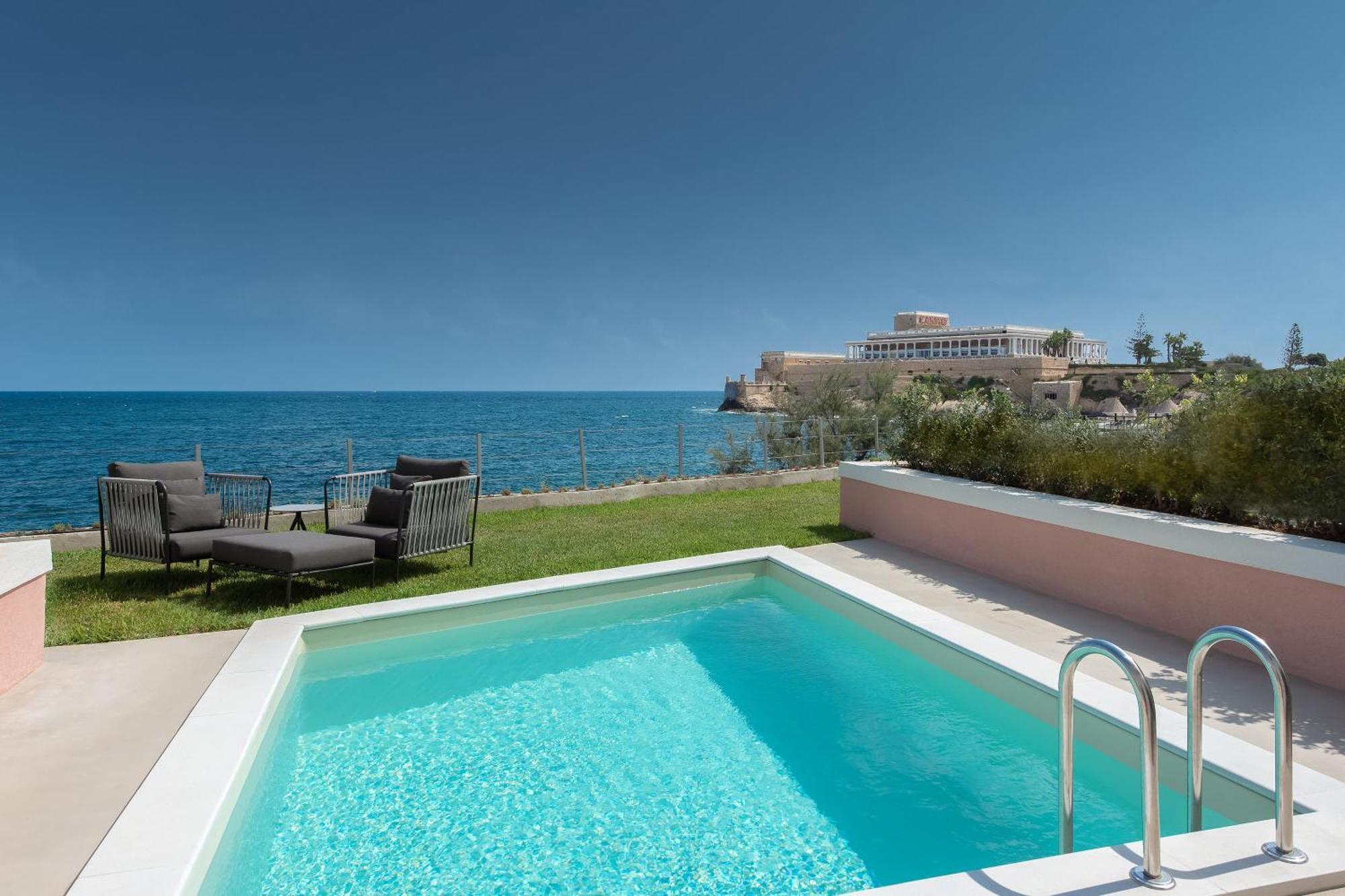 Luxury Infinity Bay Suite Sea View Private Pool