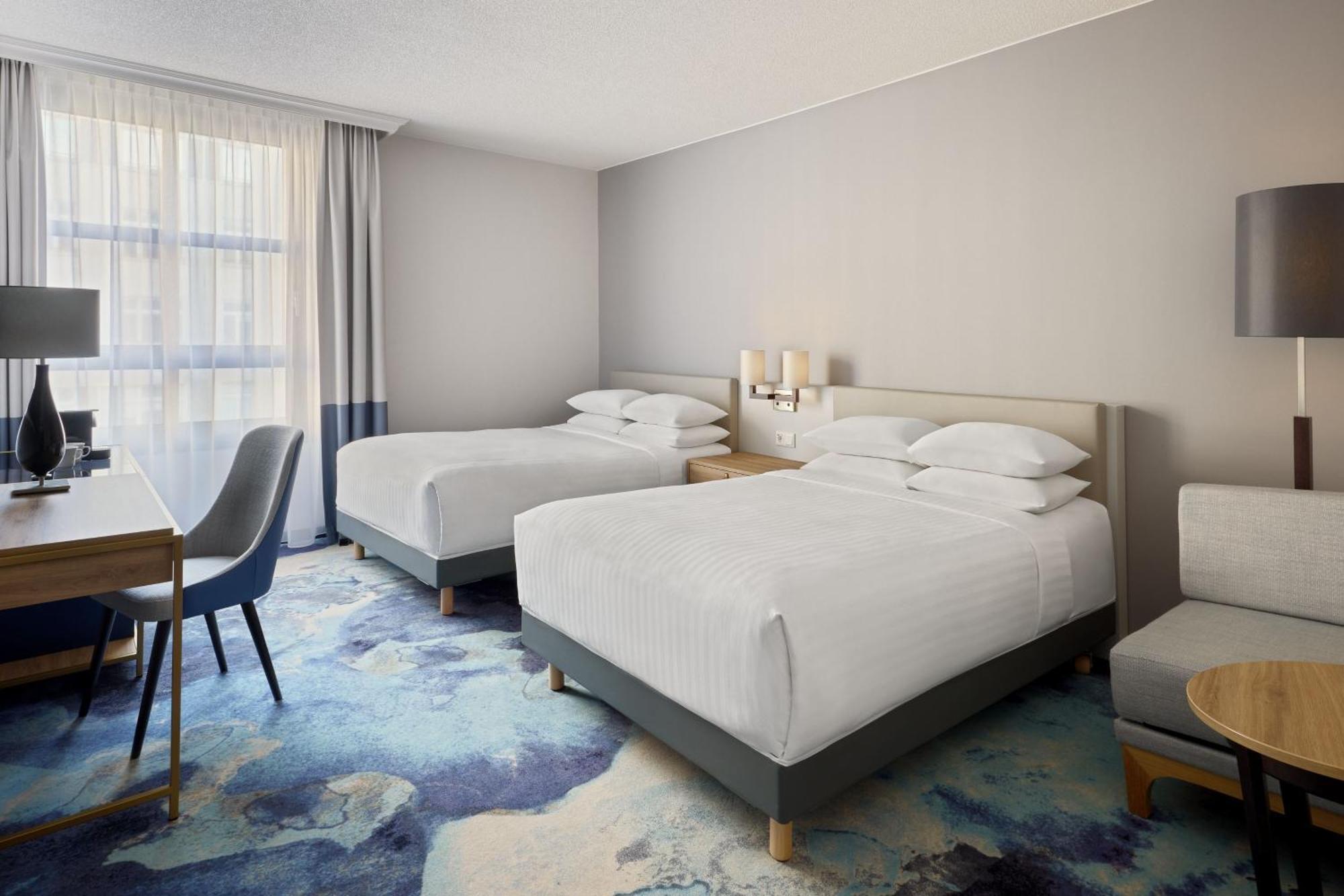 Executive Twin Room Lounge Access