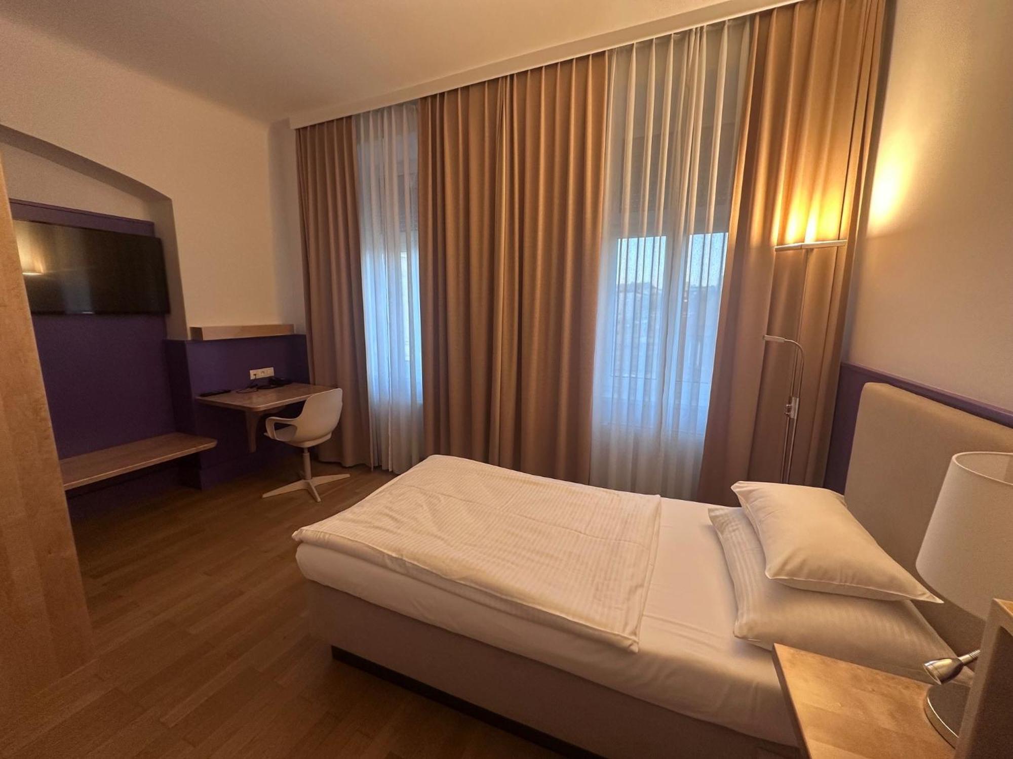Single Room