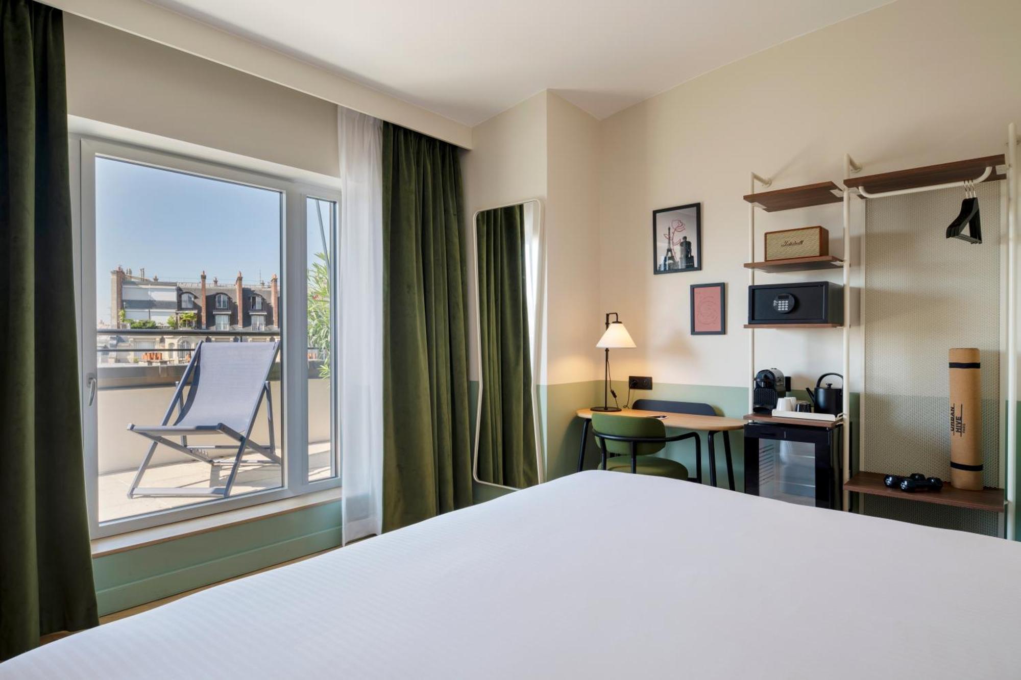 Superior Room La Supreme