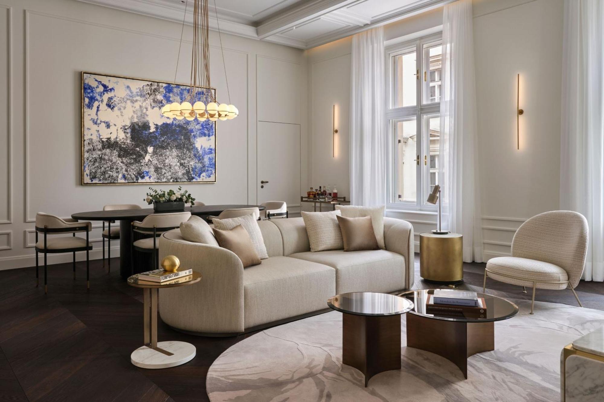 The Ritz-Carlton Symphony Suite Club lounge access