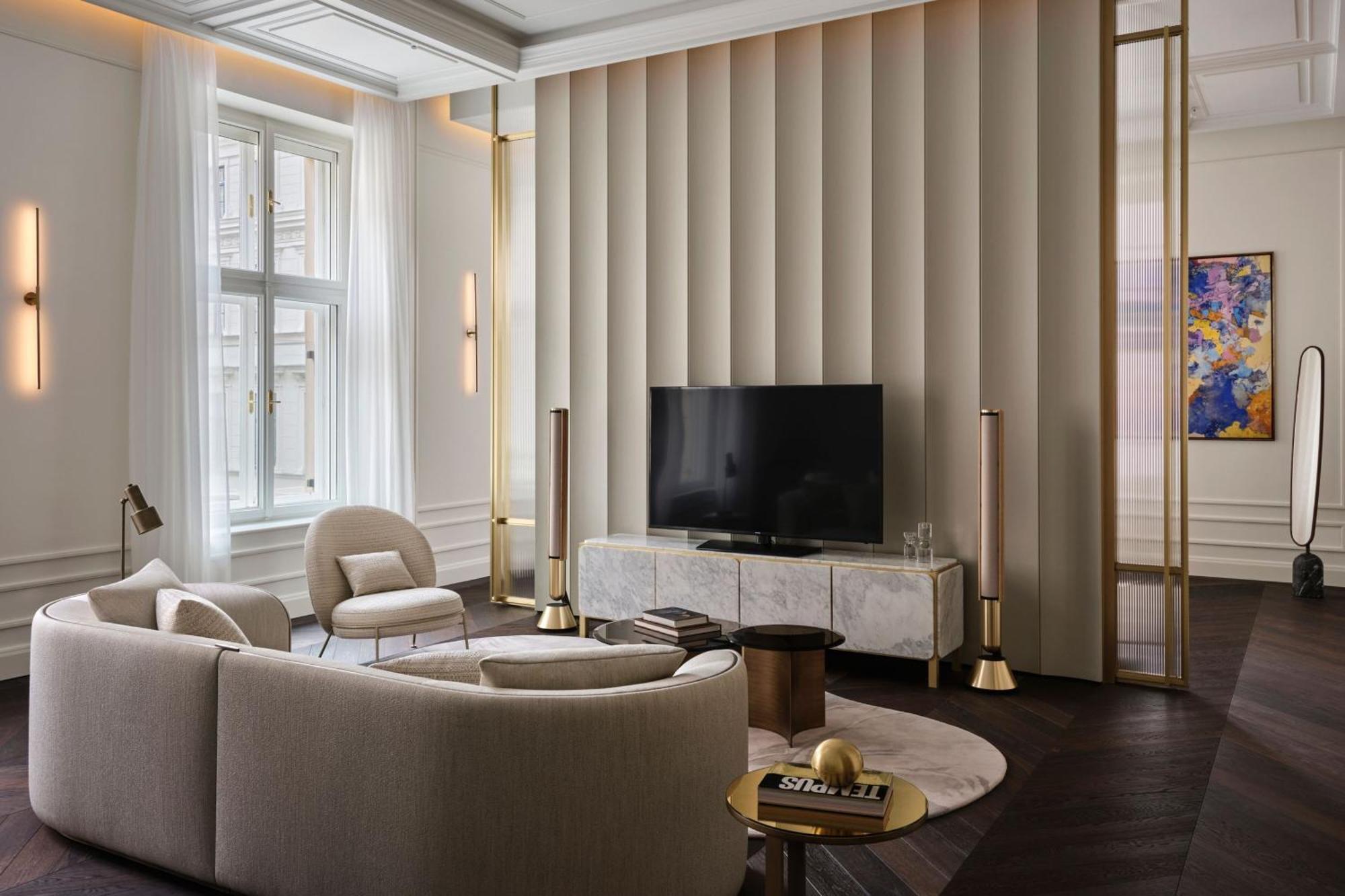The Ritz-Carlton Symphony Suite Club lounge access