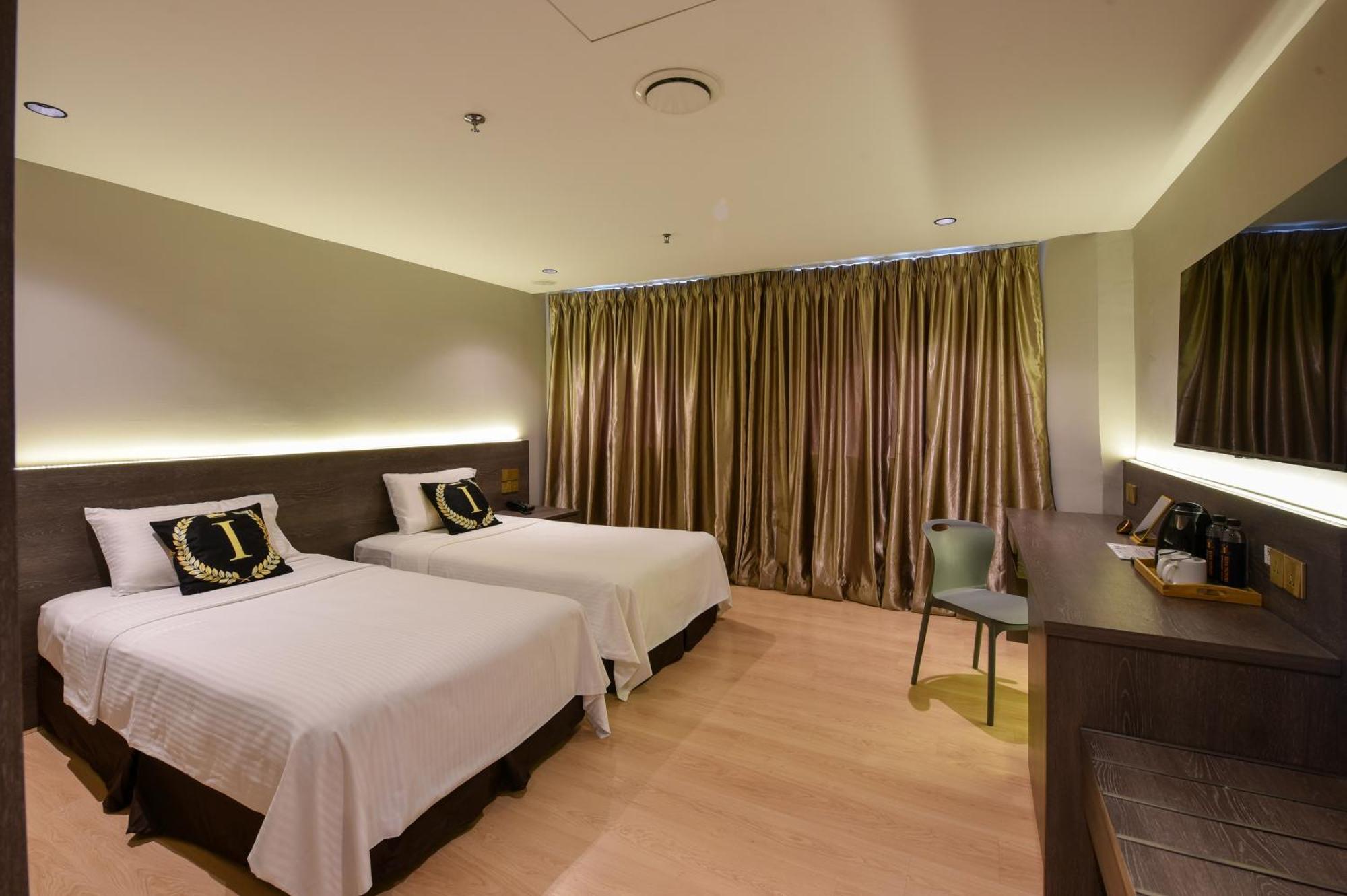 Standard Deluxe Room