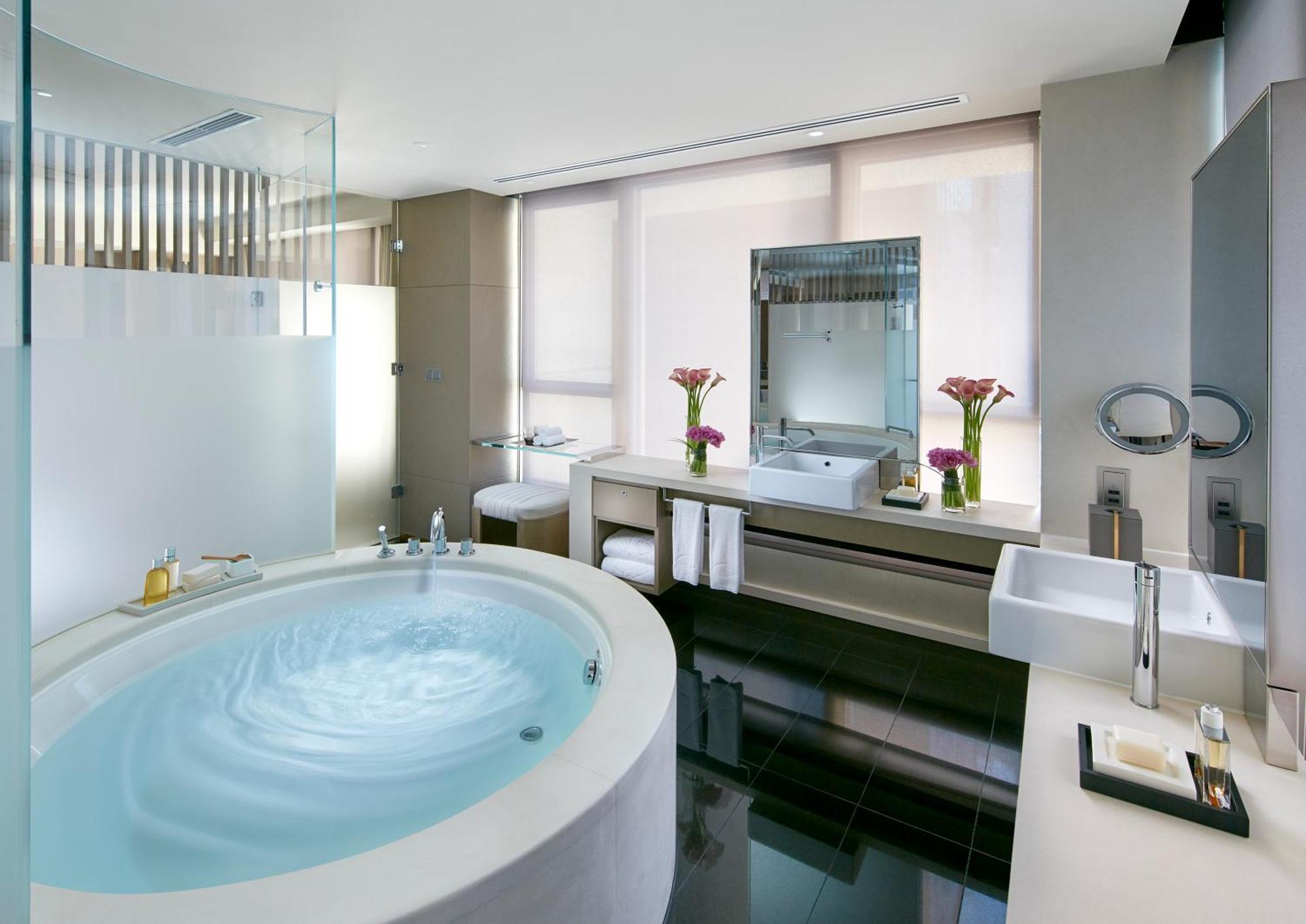 L600 Junior Suite King