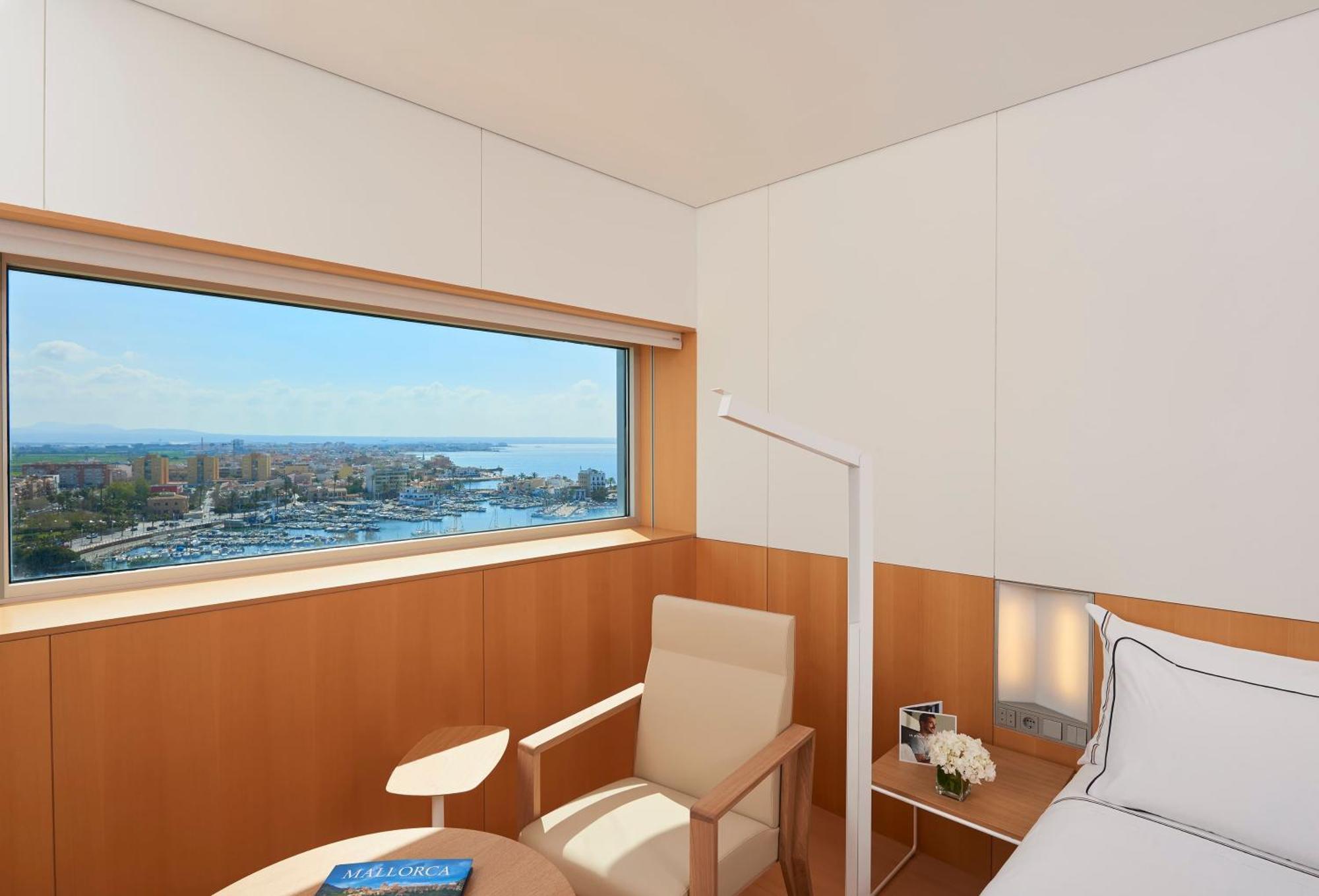 Deluxe Double or Twin Room Sea View