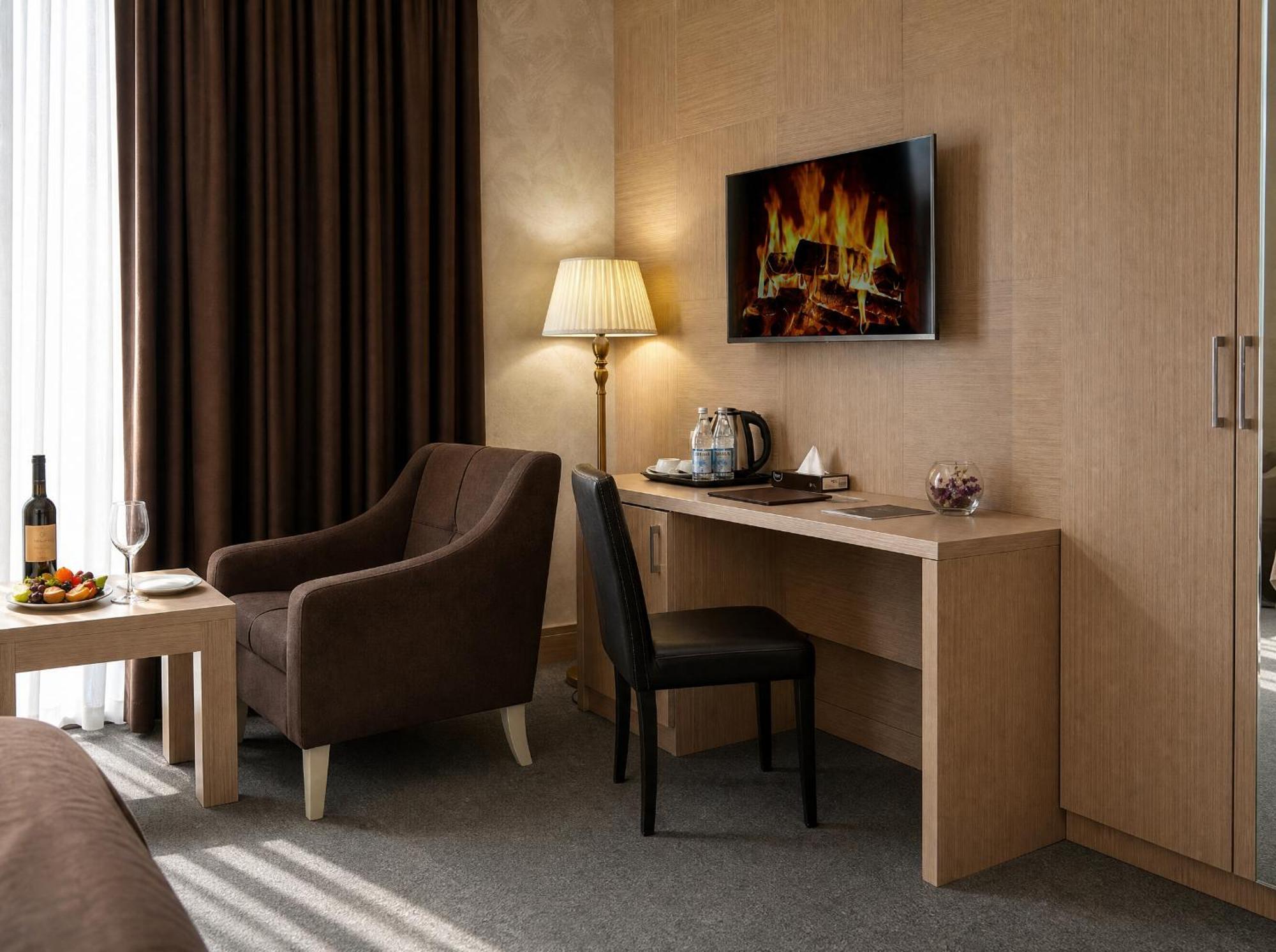 Double or Twin Room Sea View