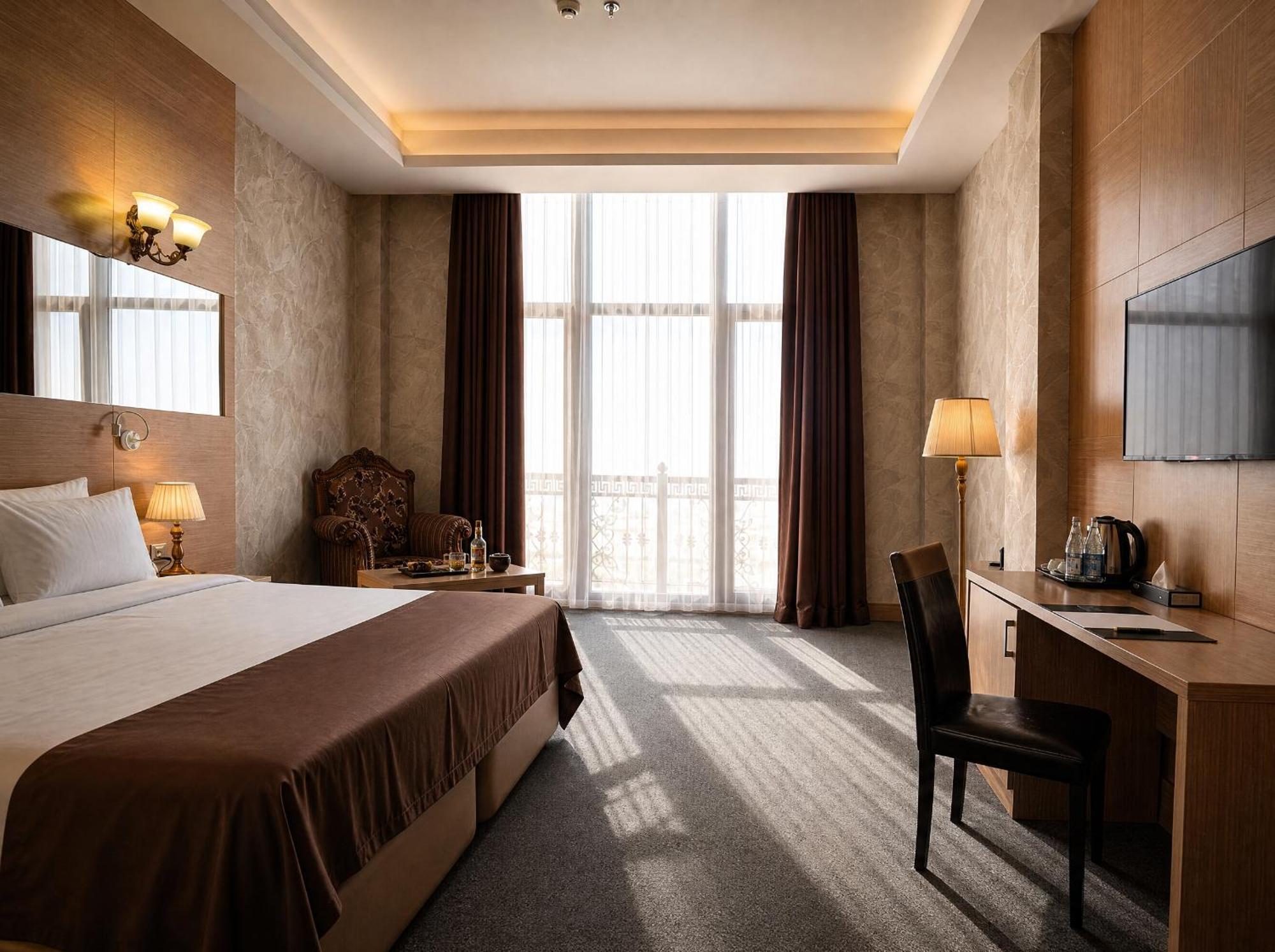 Double or Twin Room Sea View