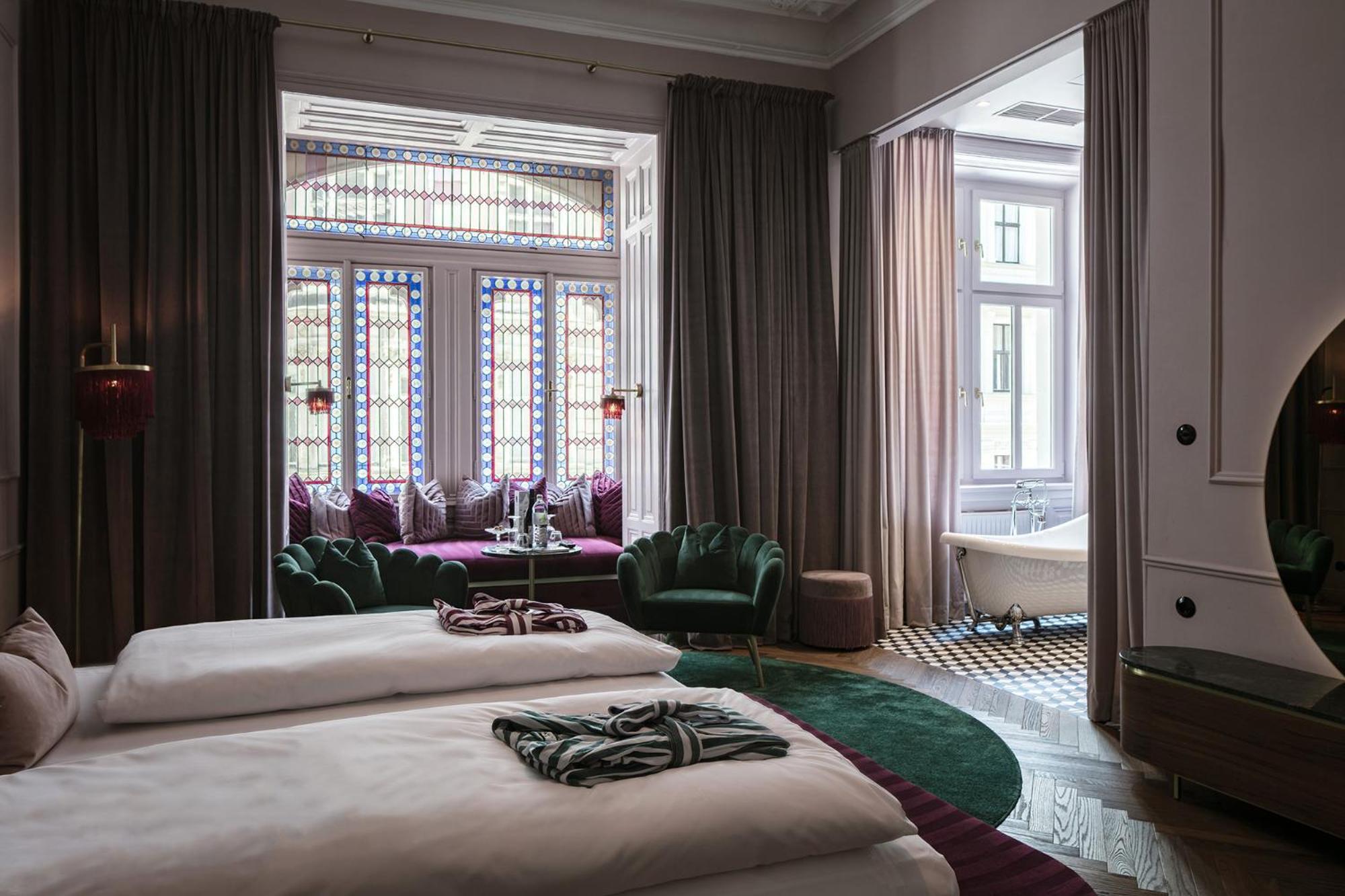 Suite mit Kingsize Bett – Josefine Bel Etage