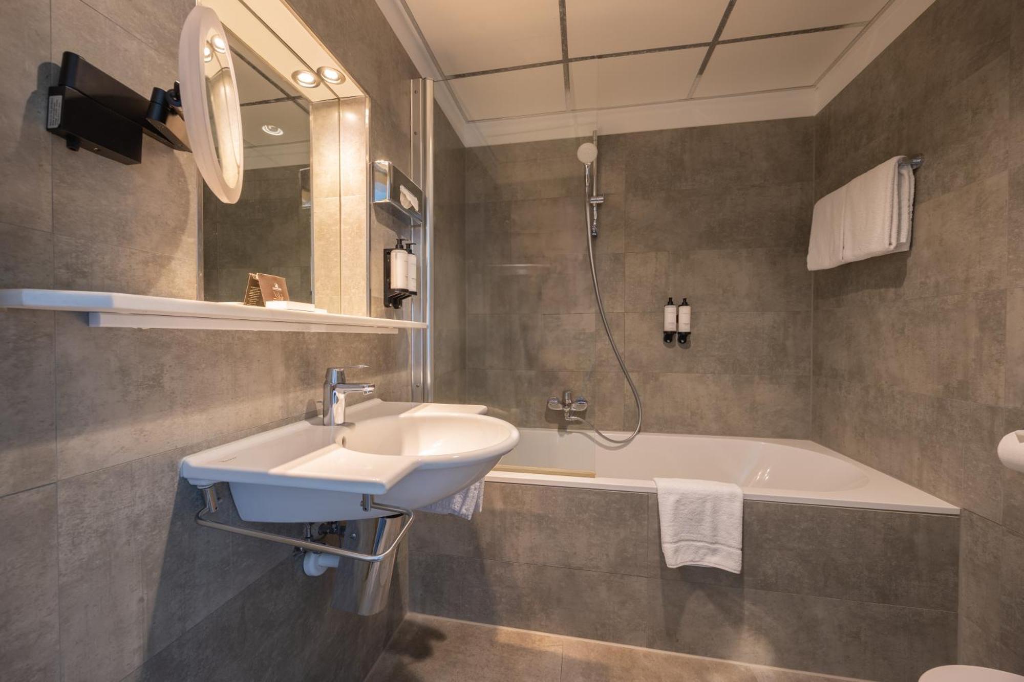 Deluxe Twin or Double Room