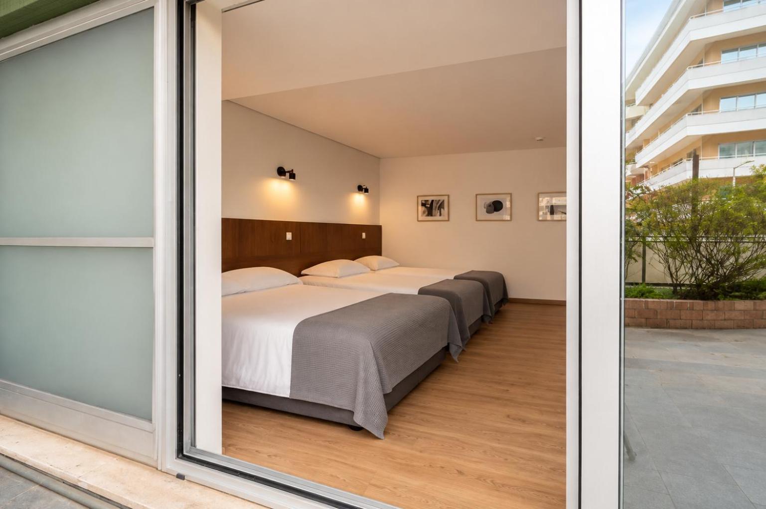 Quadruple Room Terrace