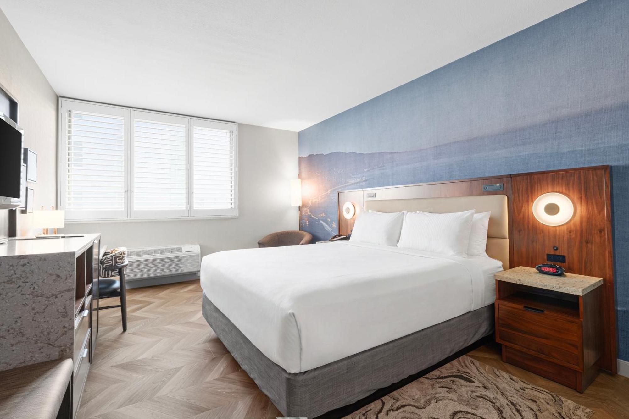 Standard King Room