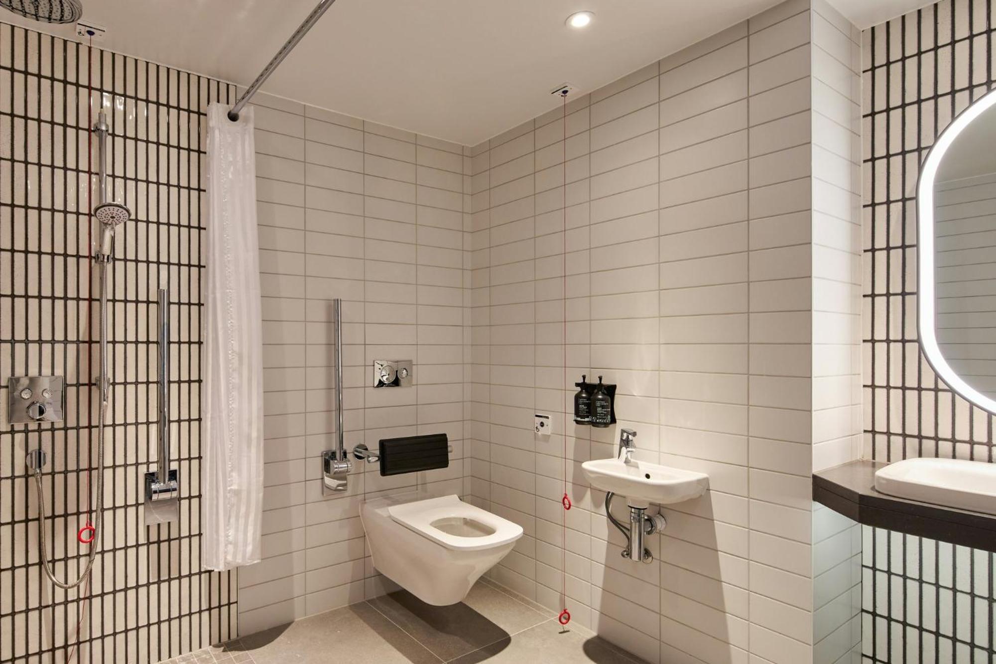 Standard Double Room Disability Access