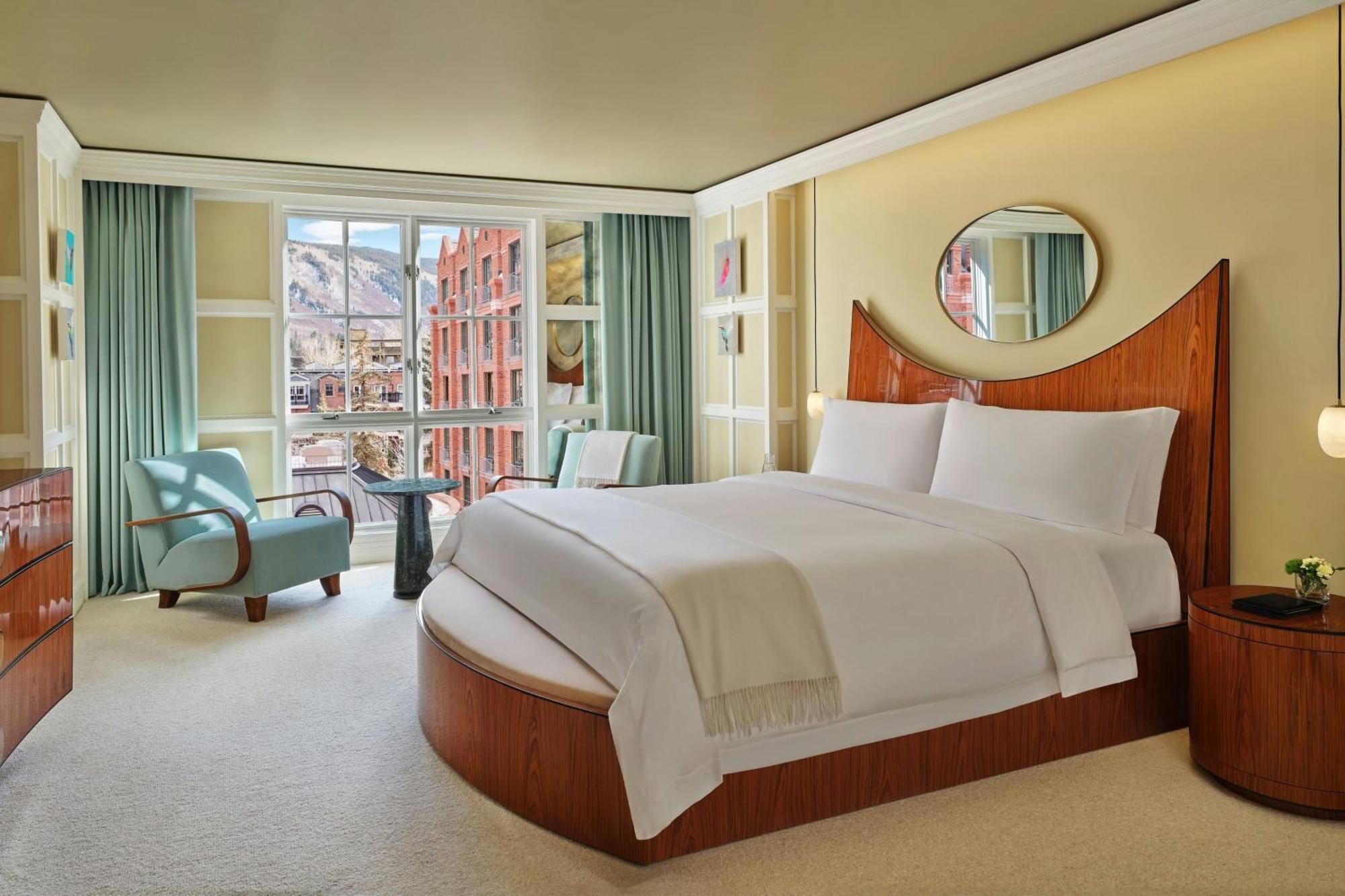 Silver Queen Suite 1 King