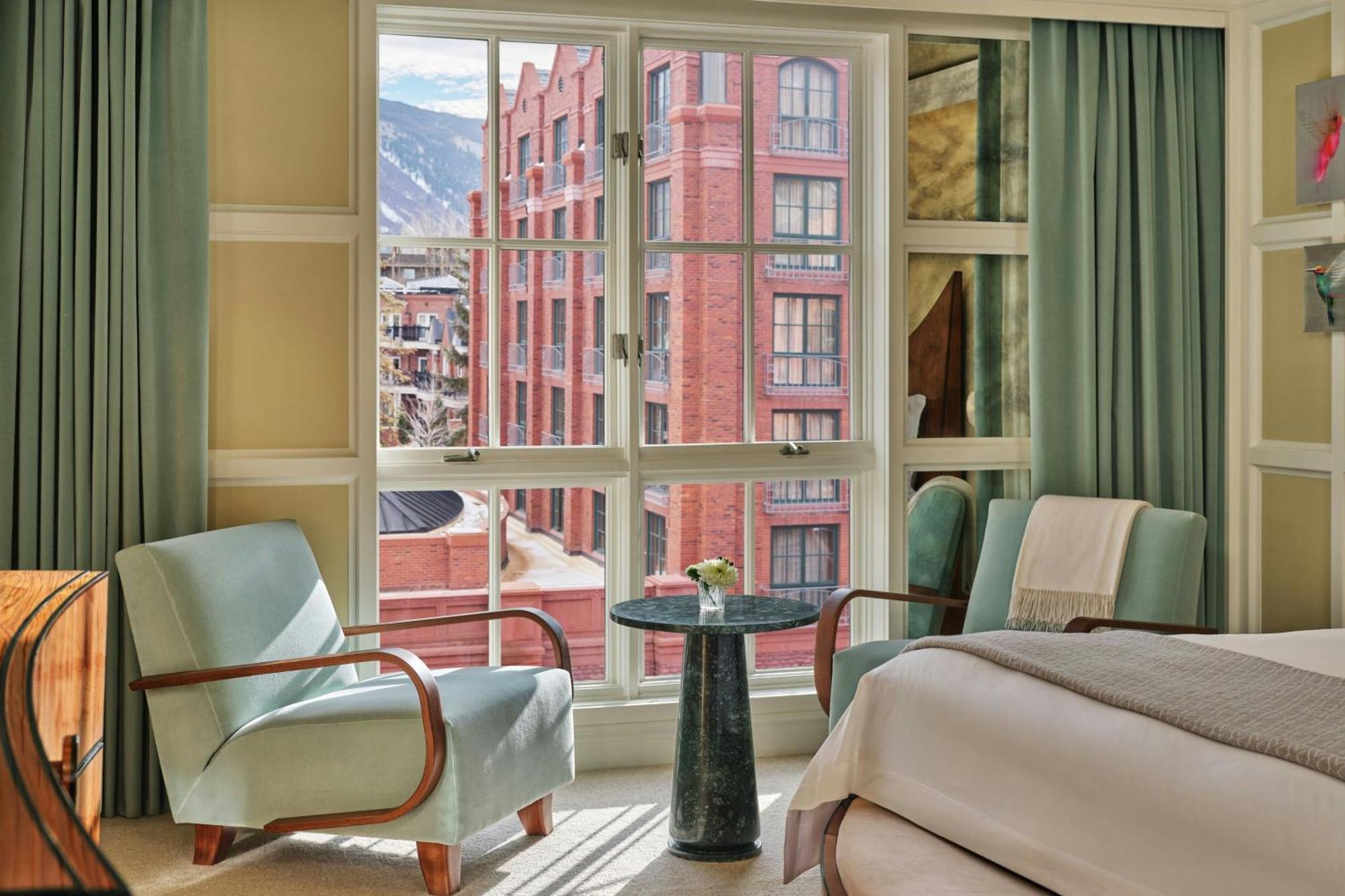 Silver Queen Suite 1 King