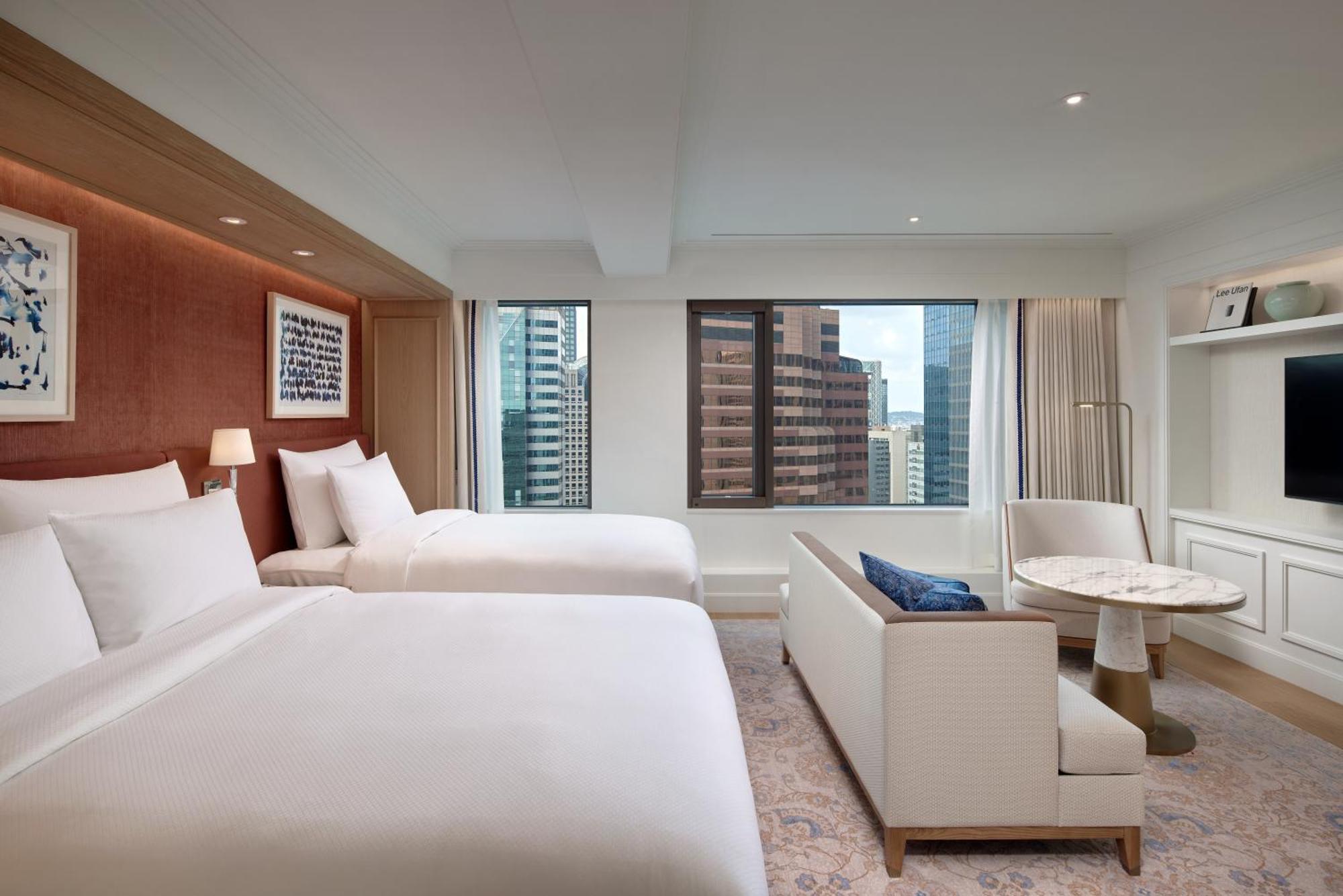 Main Tower Grand Deluxe Family Twin