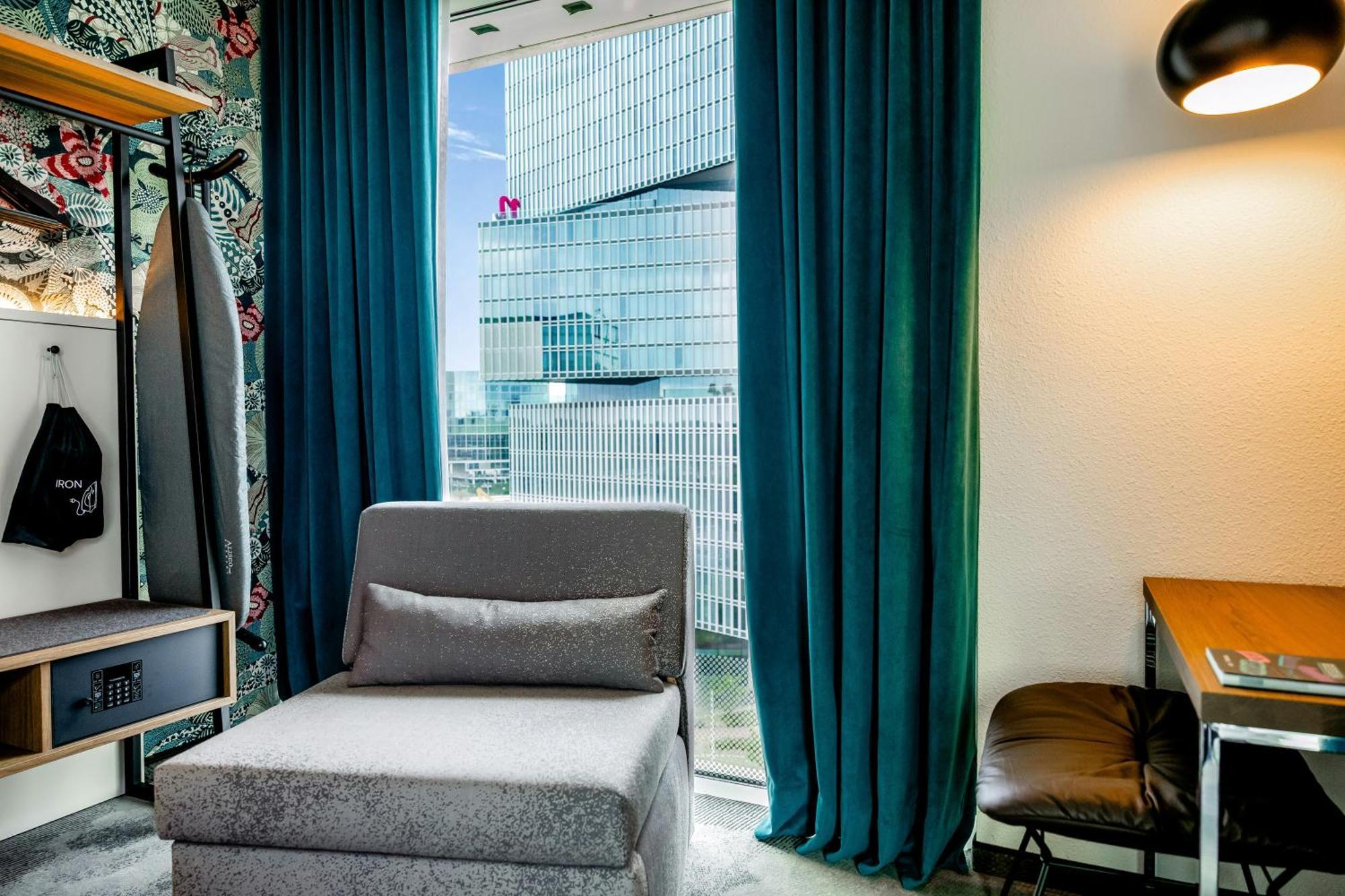 Superior King Room view