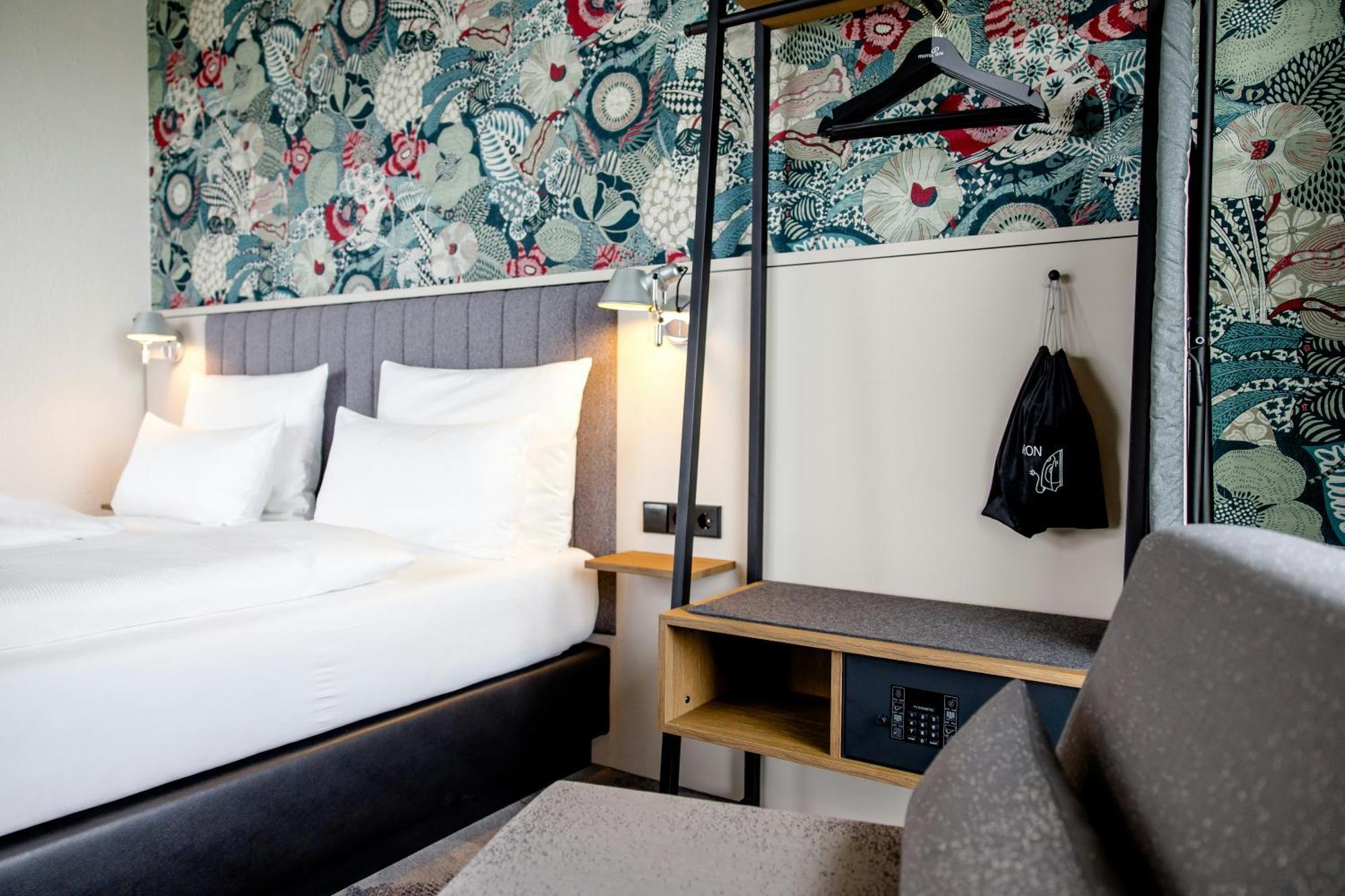 Superior King Room view