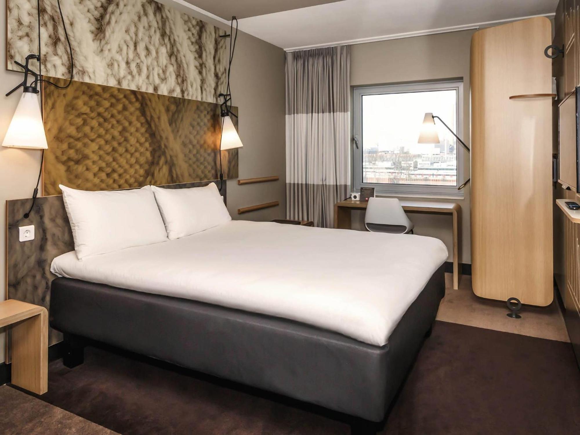 Room Â  City View