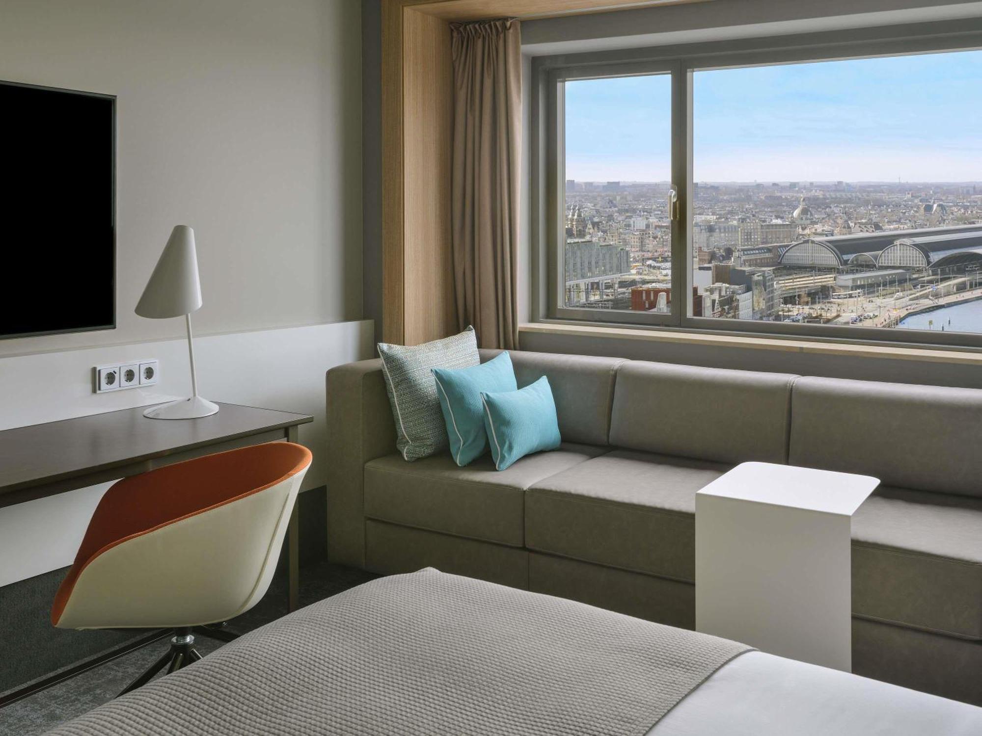 Superior Twin Room View