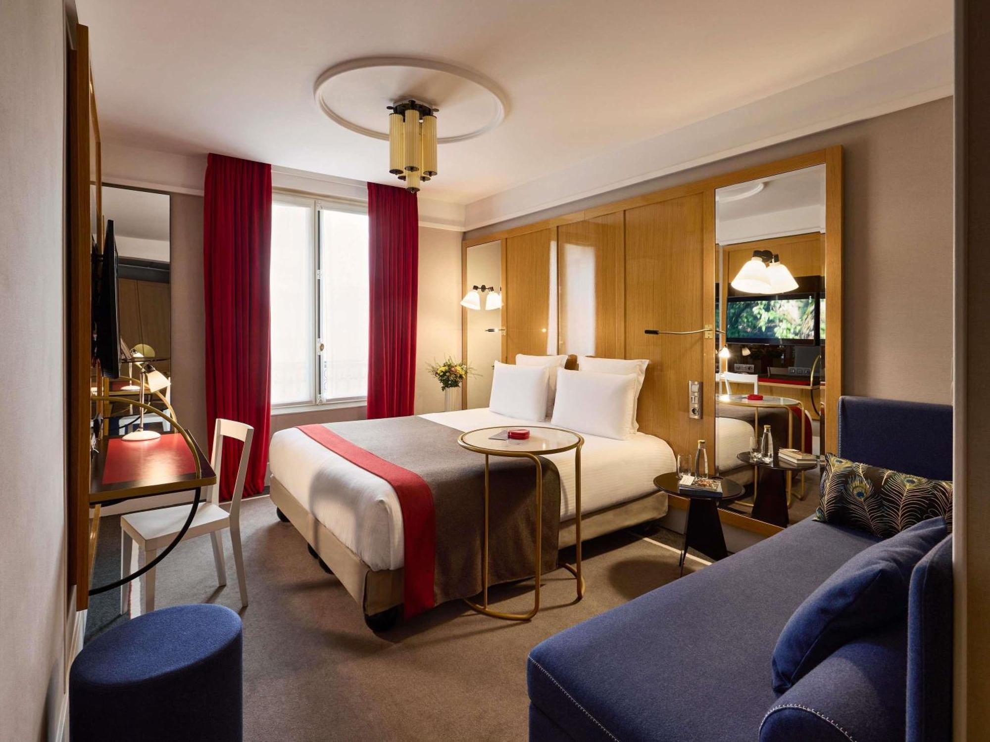 Deluxe Room One King Bed
