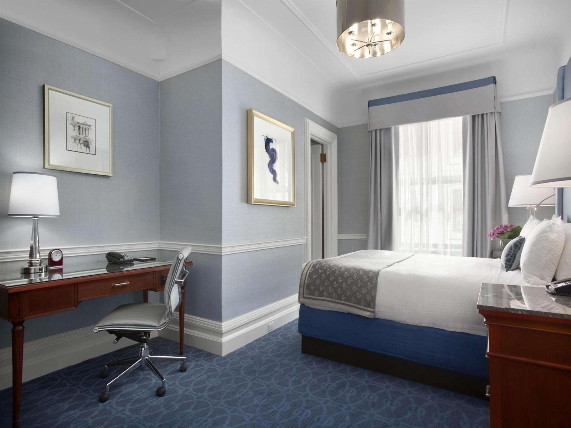 Rom Fairmont med queen-size-seng