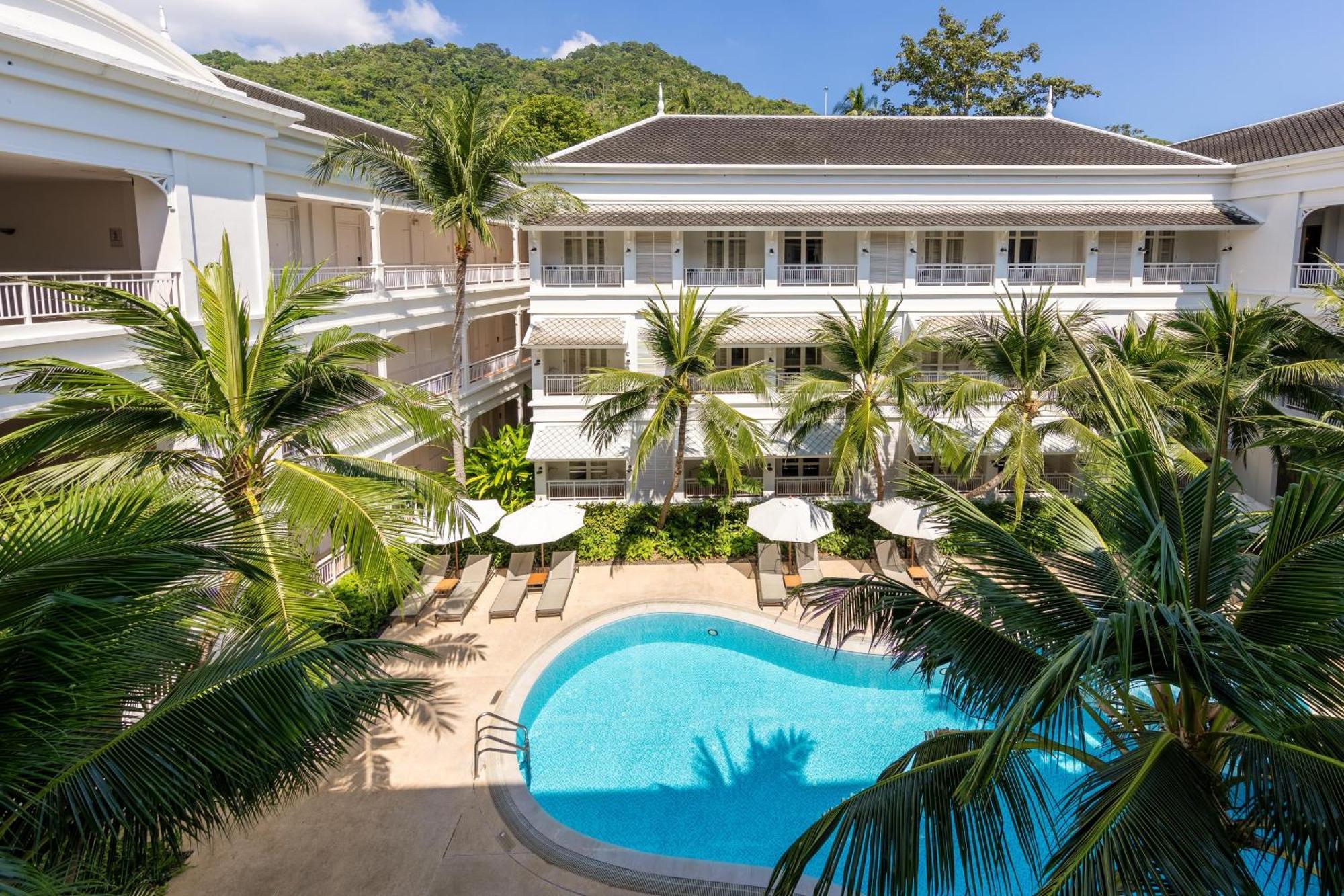 Superior Pool View Balcony 2 Twins