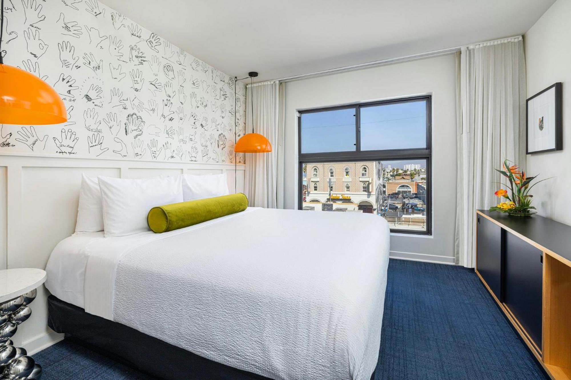 Partial Ocean View King Suite