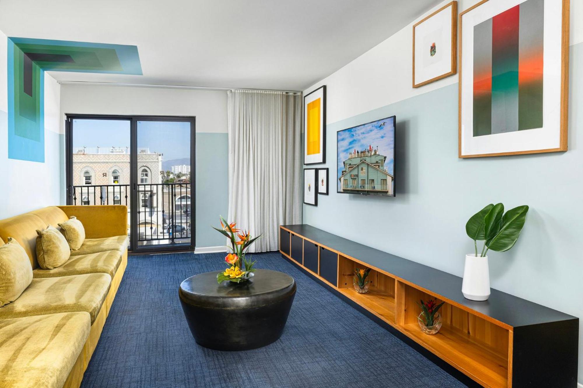 Partial Ocean View King Suite