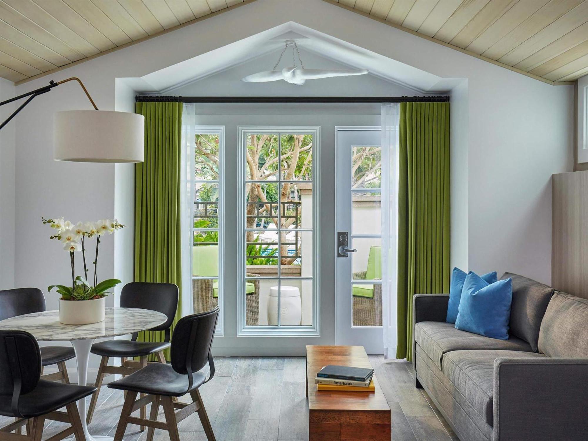 Premier Bungalow Patio