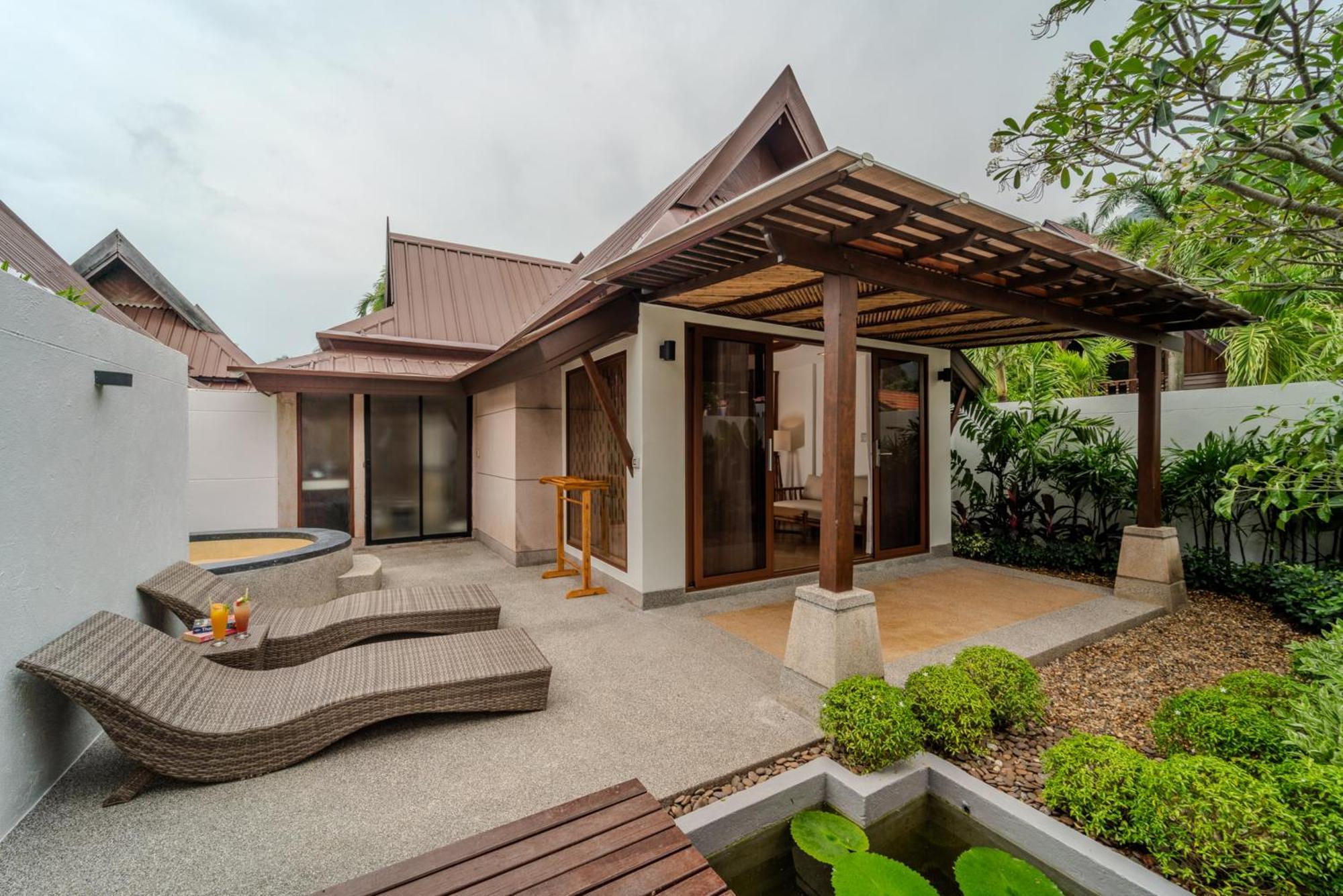 Villa Tropical med sovrum och spabadkar