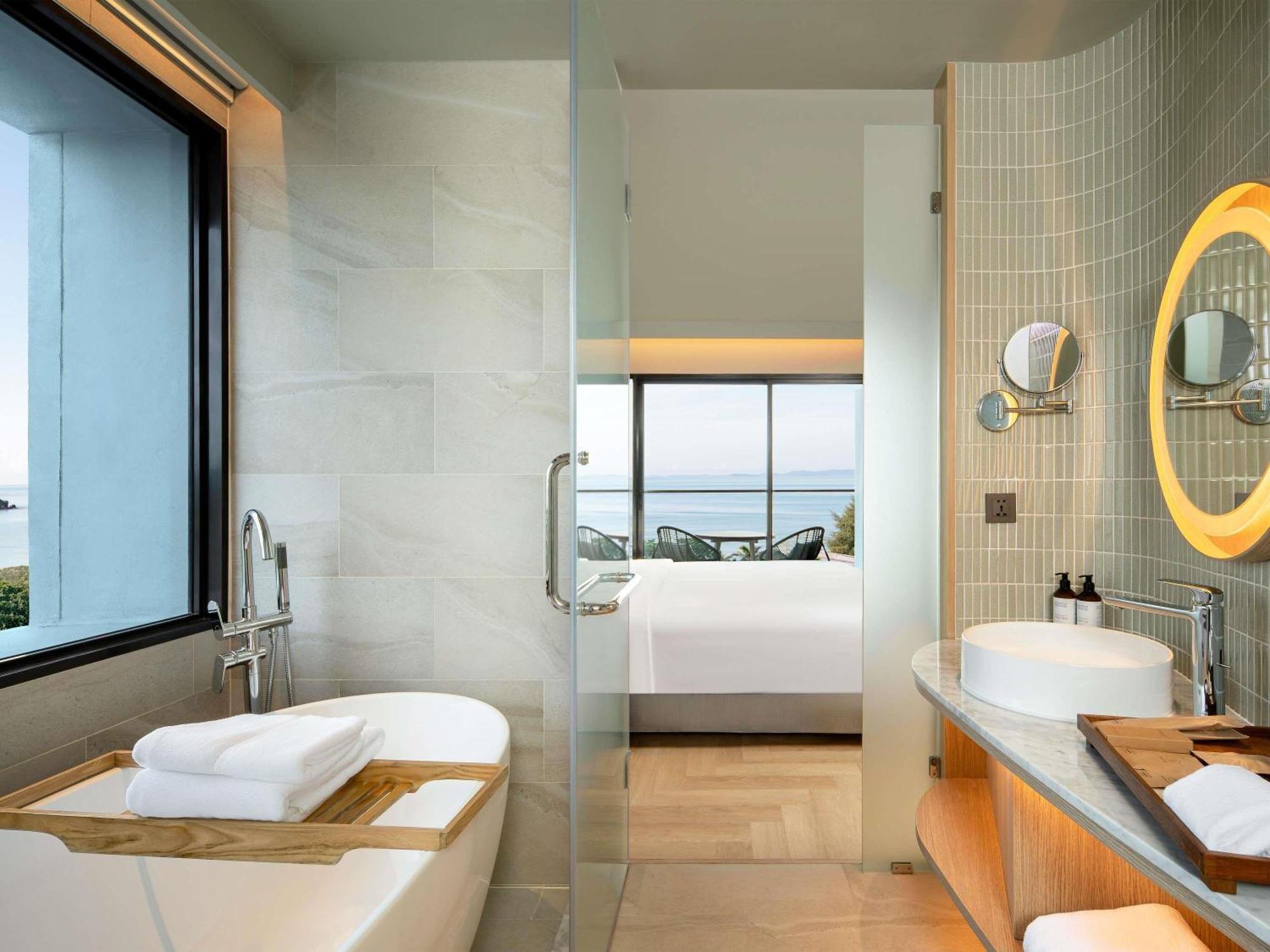Junior Suite Sea View Balcony Garden Wing